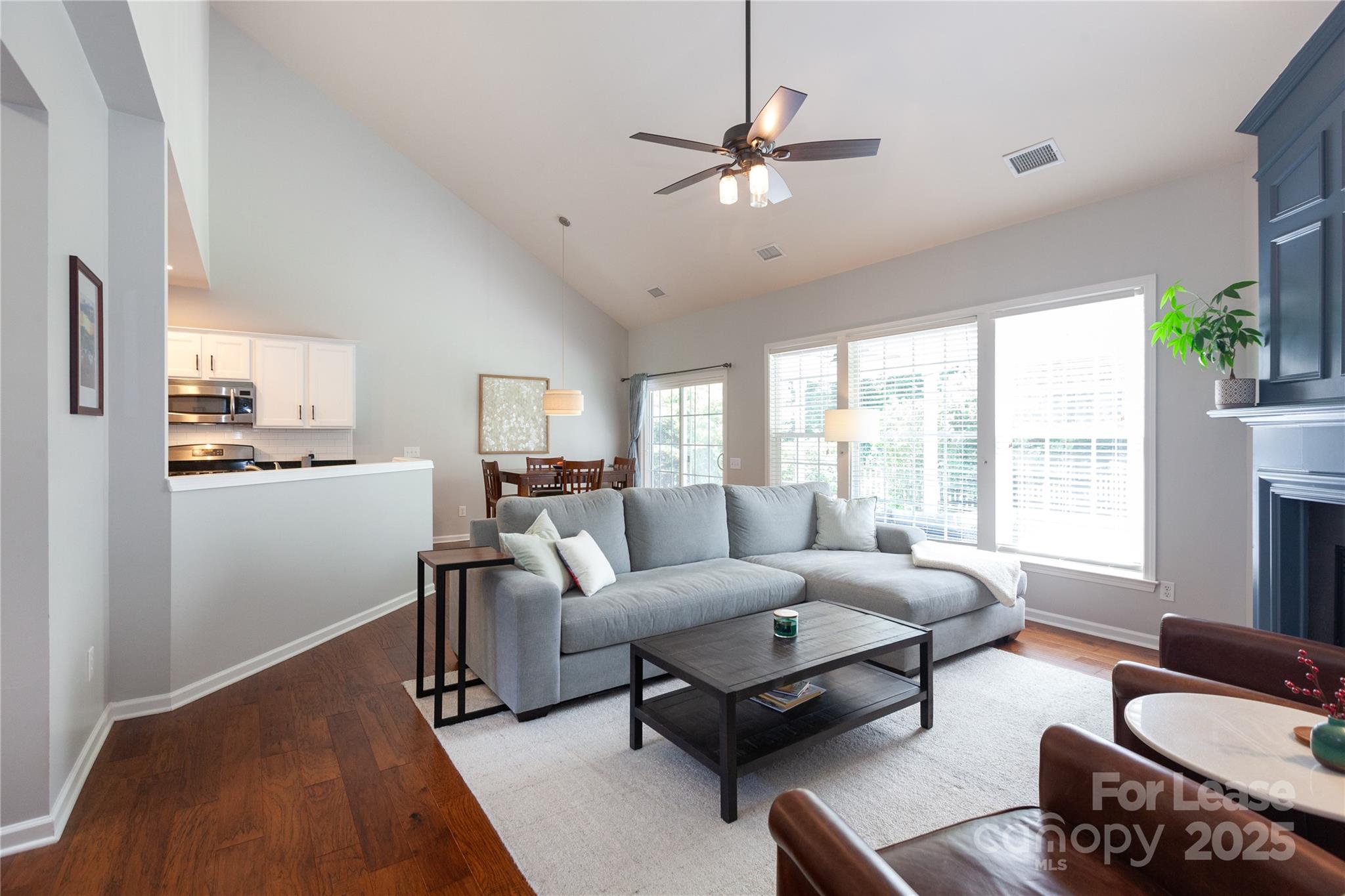 2304 Coltsgate Road Property Photo 8
