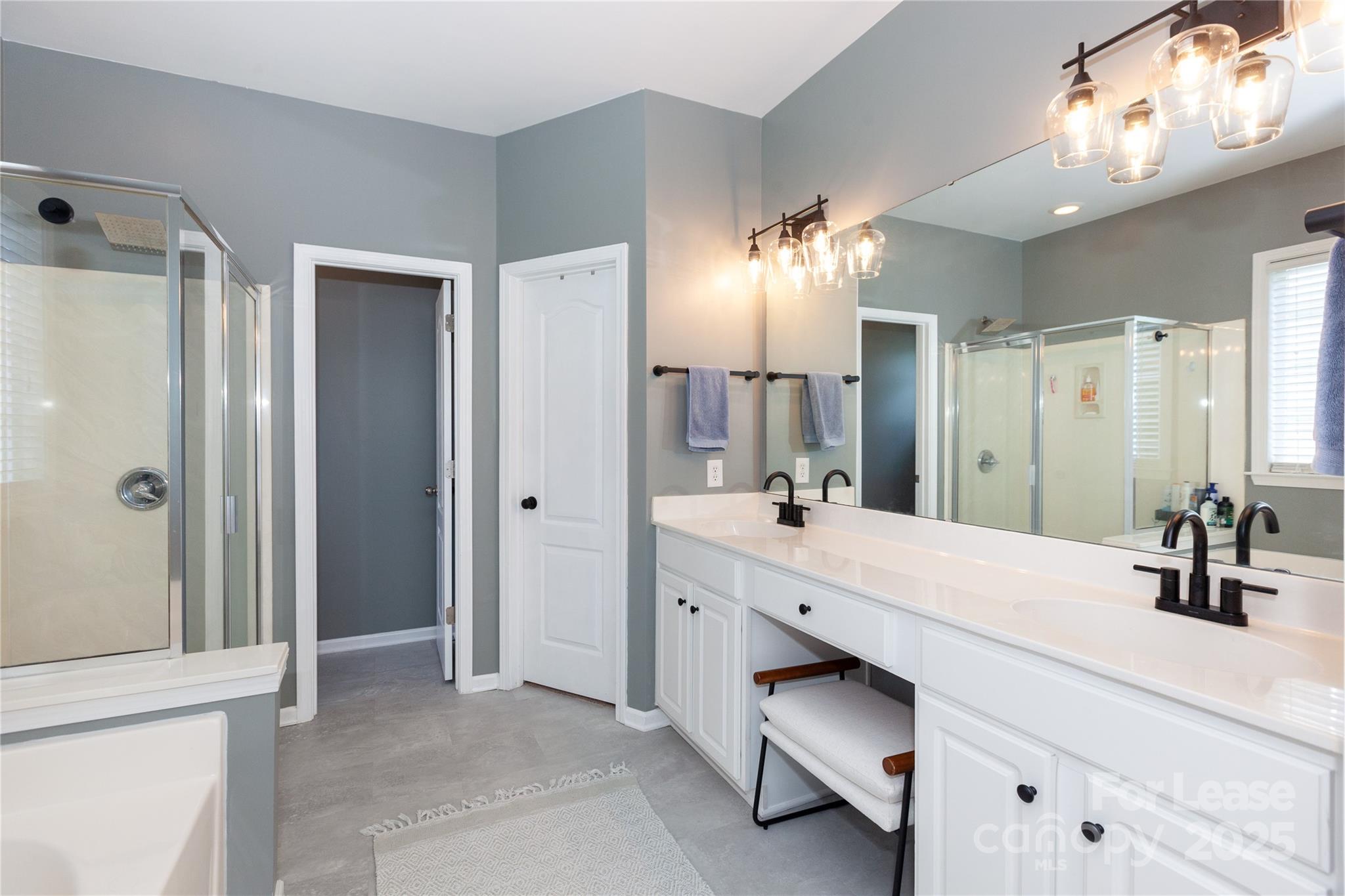 2304 Coltsgate Road Property Photo 15