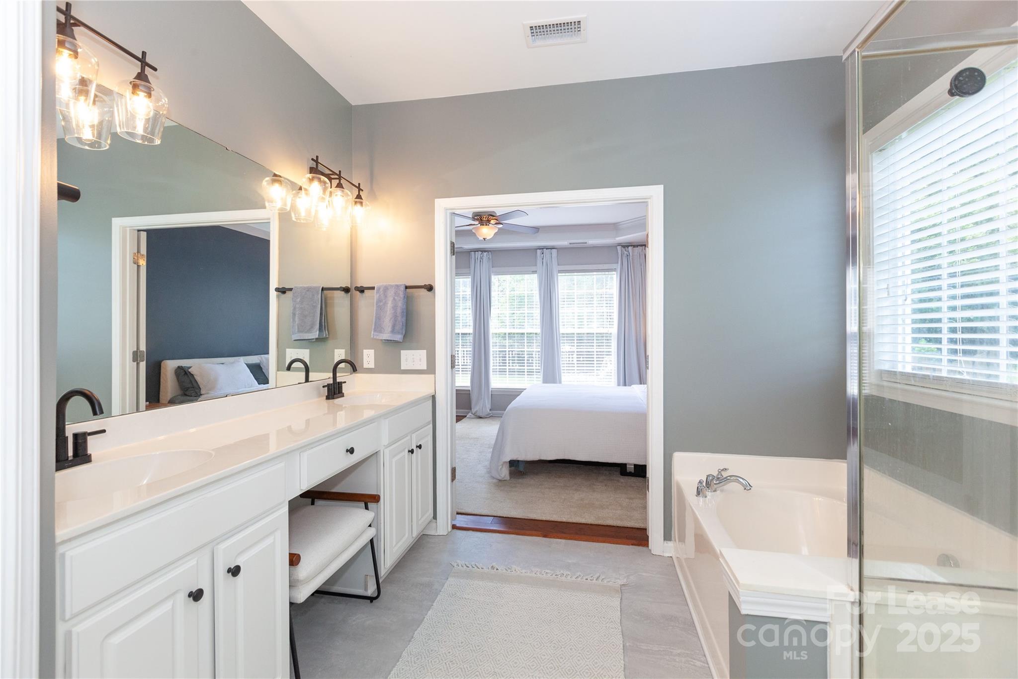 2304 Coltsgate Road Property Photo 16