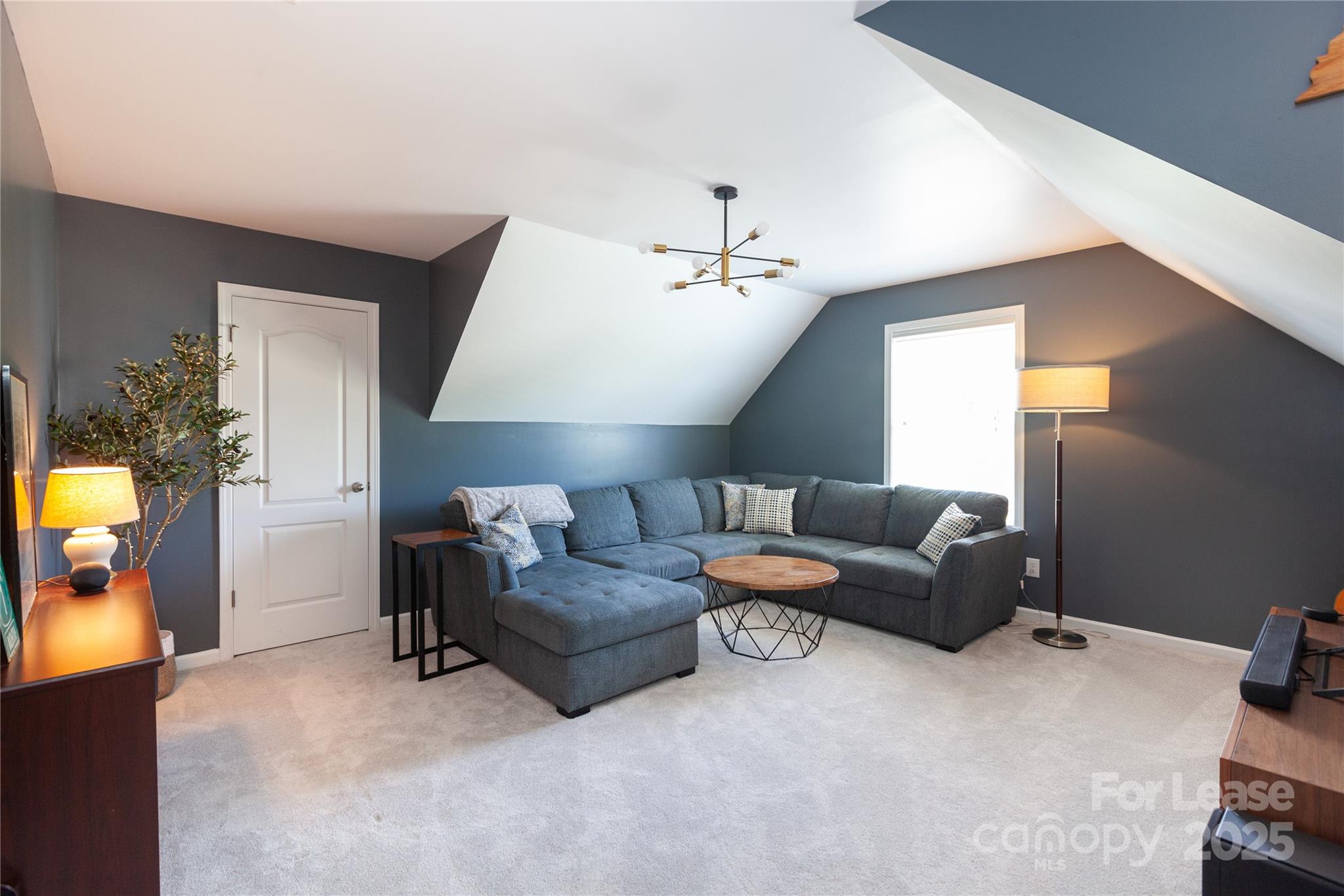 2304 Coltsgate Road Property Photo 18