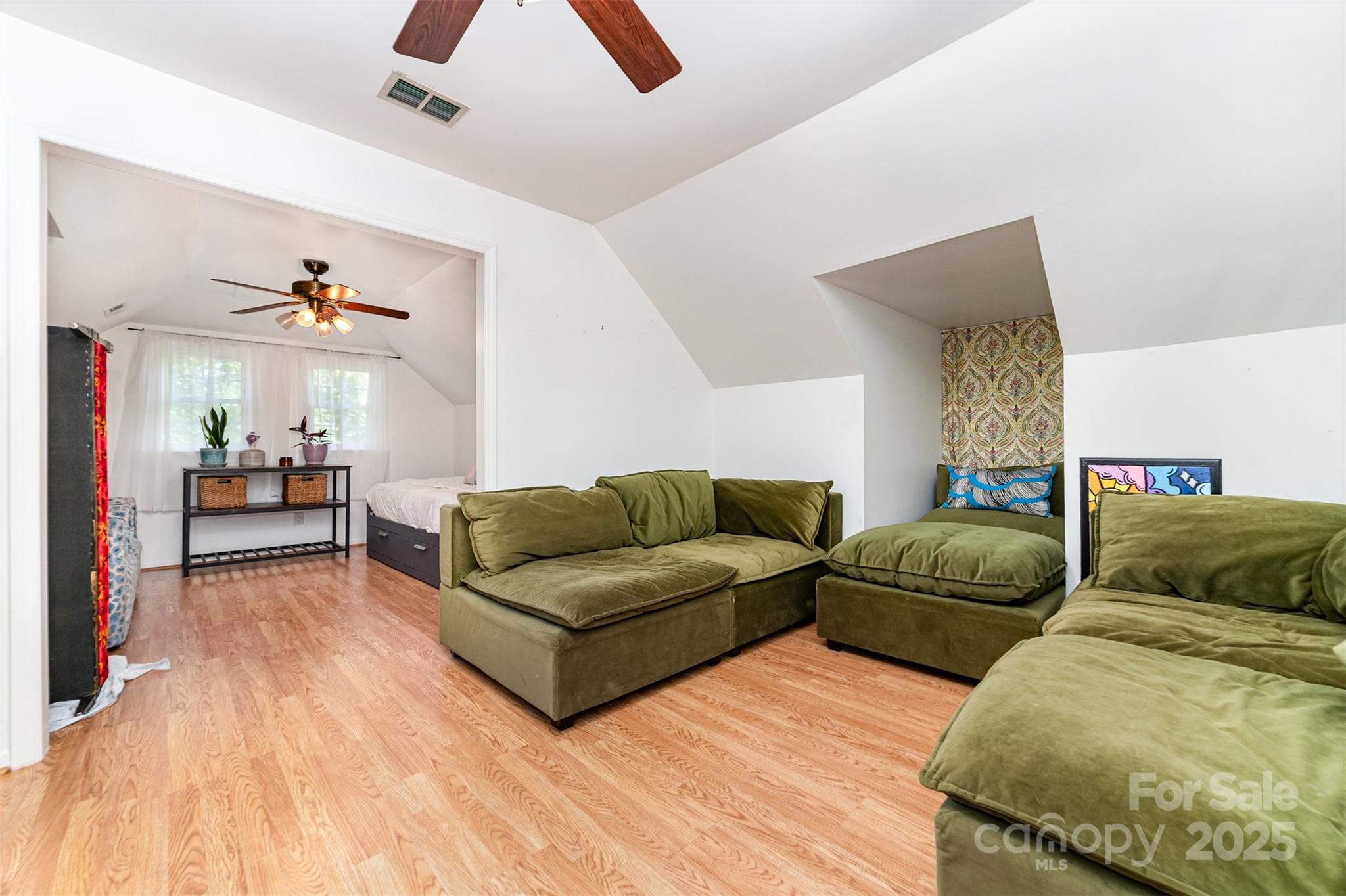 8009 Jefferson Colony Road Property Photo 18