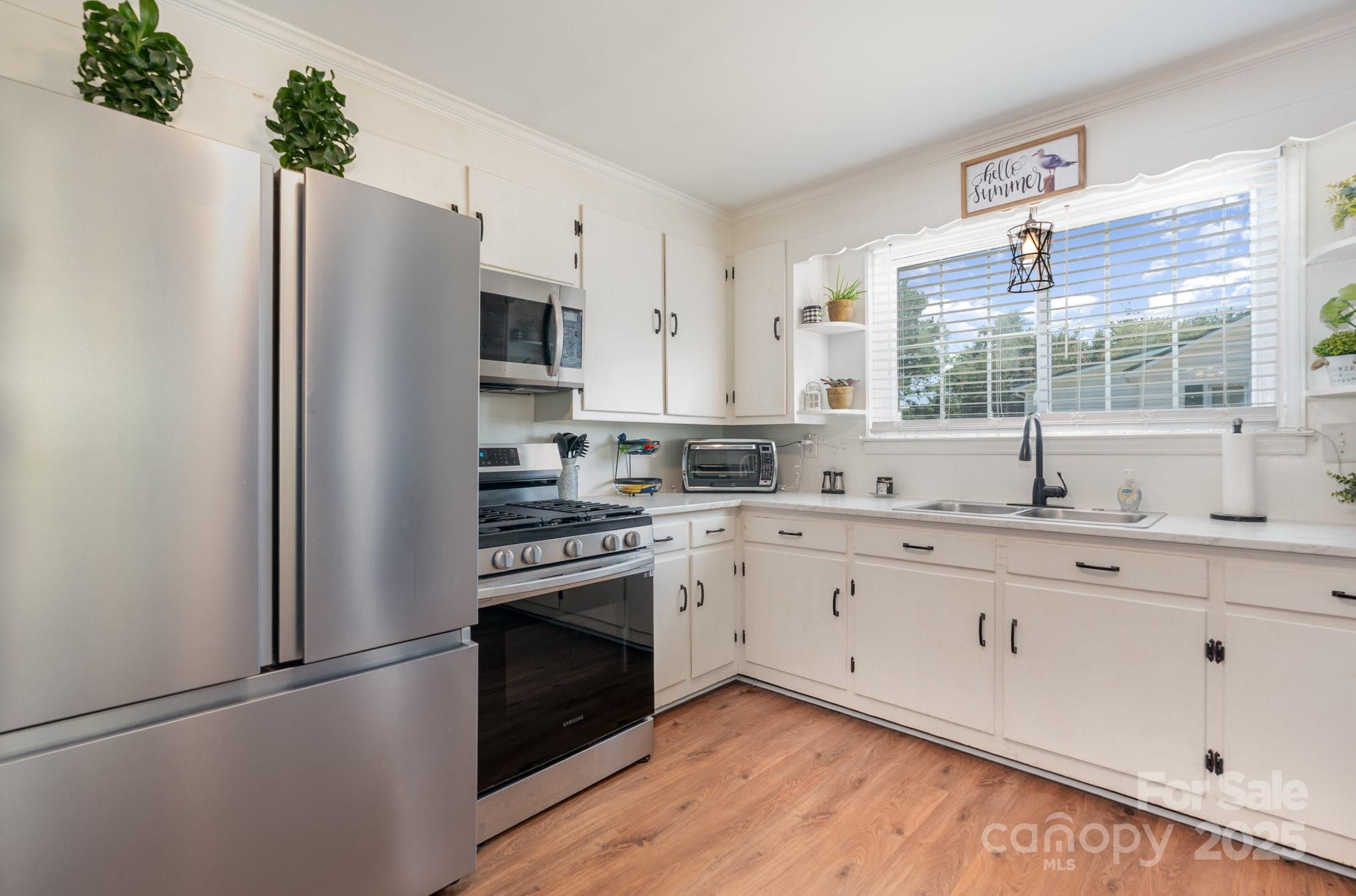 120 Abernathy Street Property Photo 18