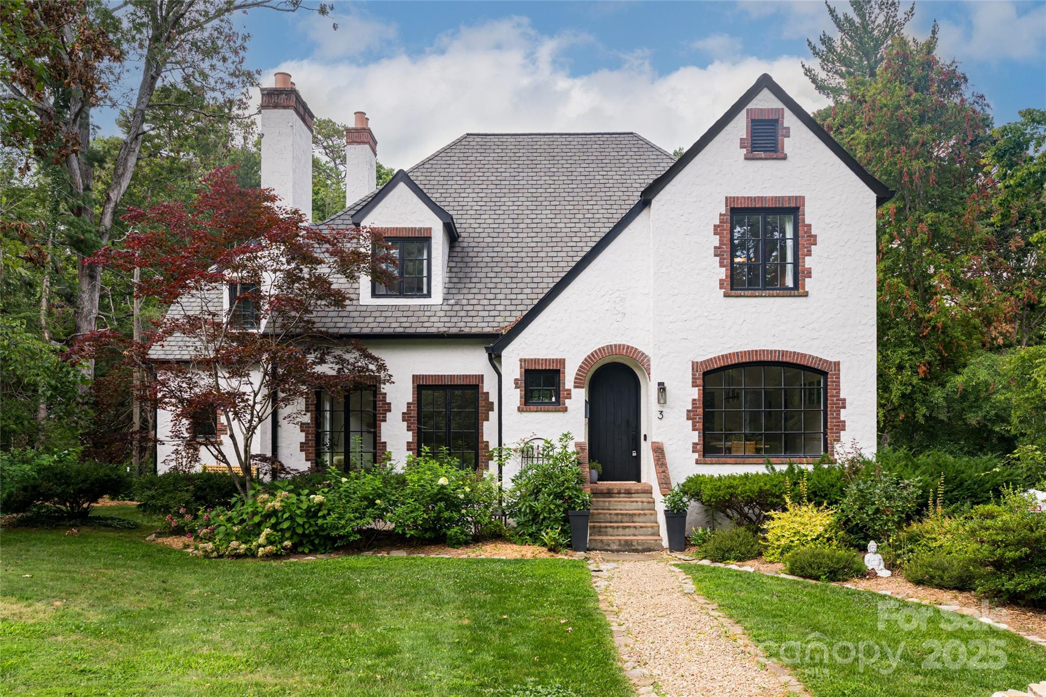 3 Lone Pine Road