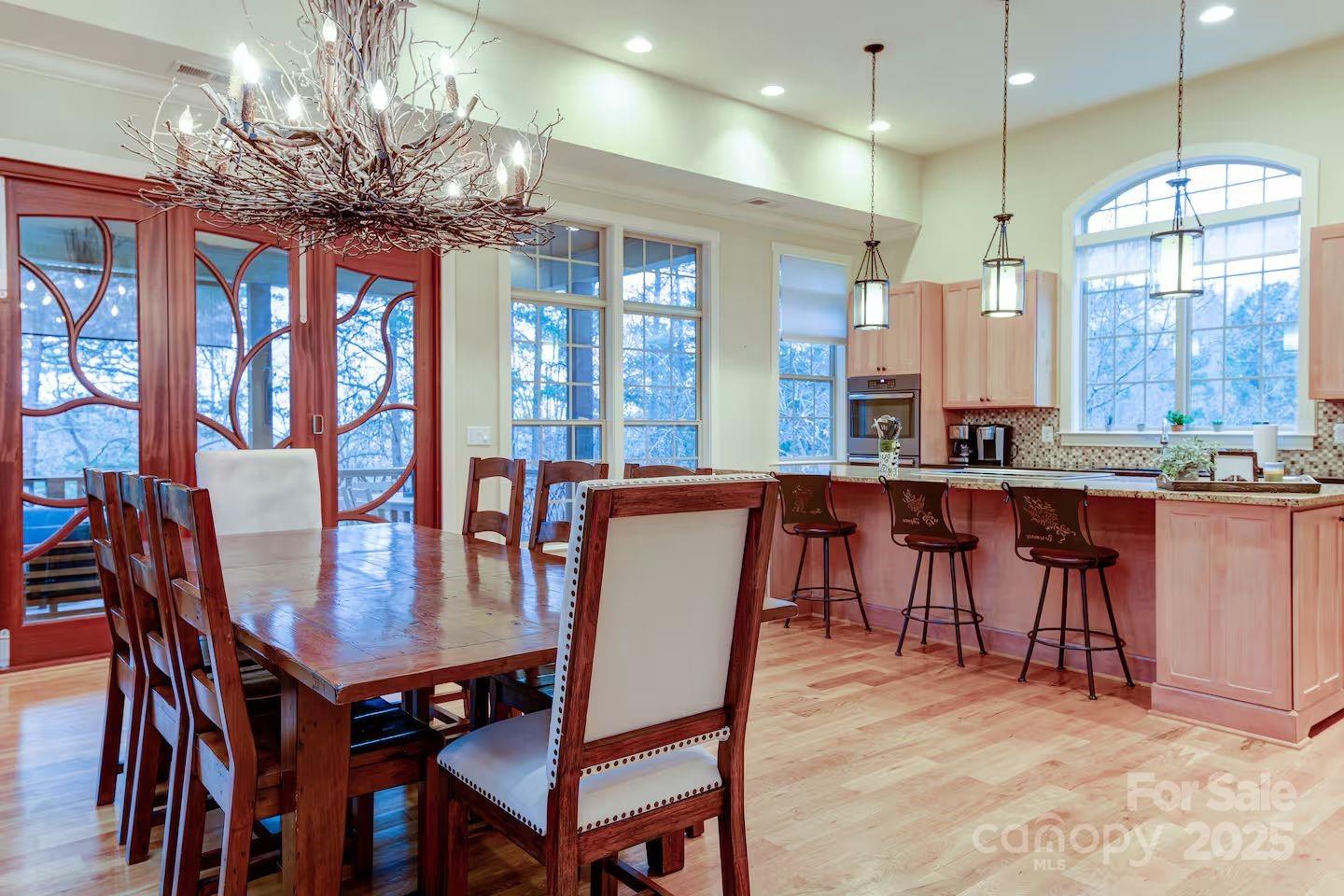 376 Grandview Drive Property Photo 10