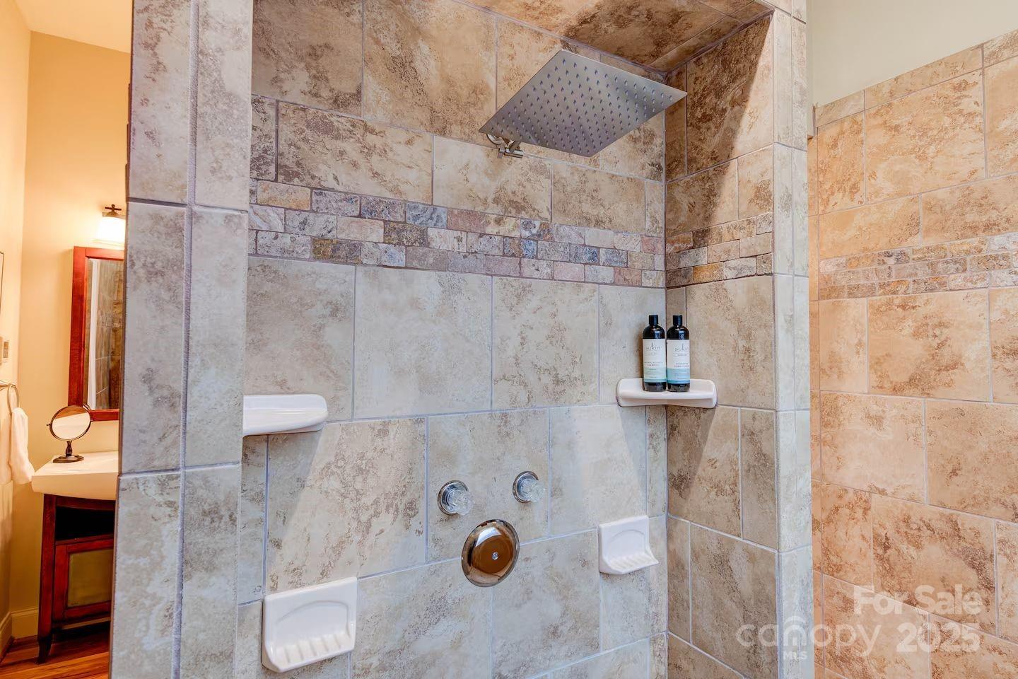 376 Grandview Drive Property Photo 23