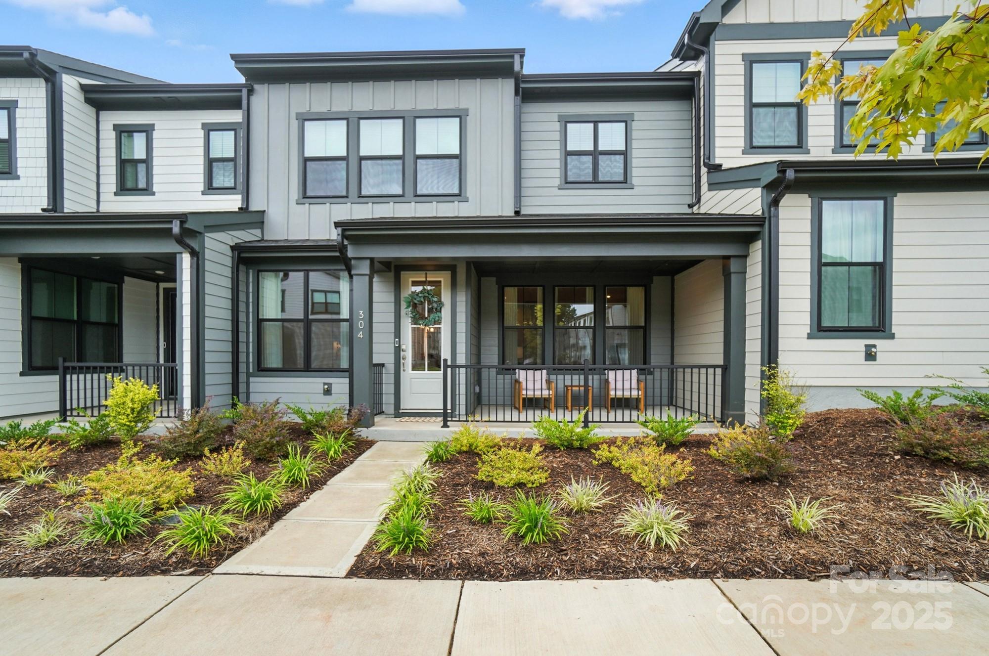 304 Ardmore Drive Property Photo 1