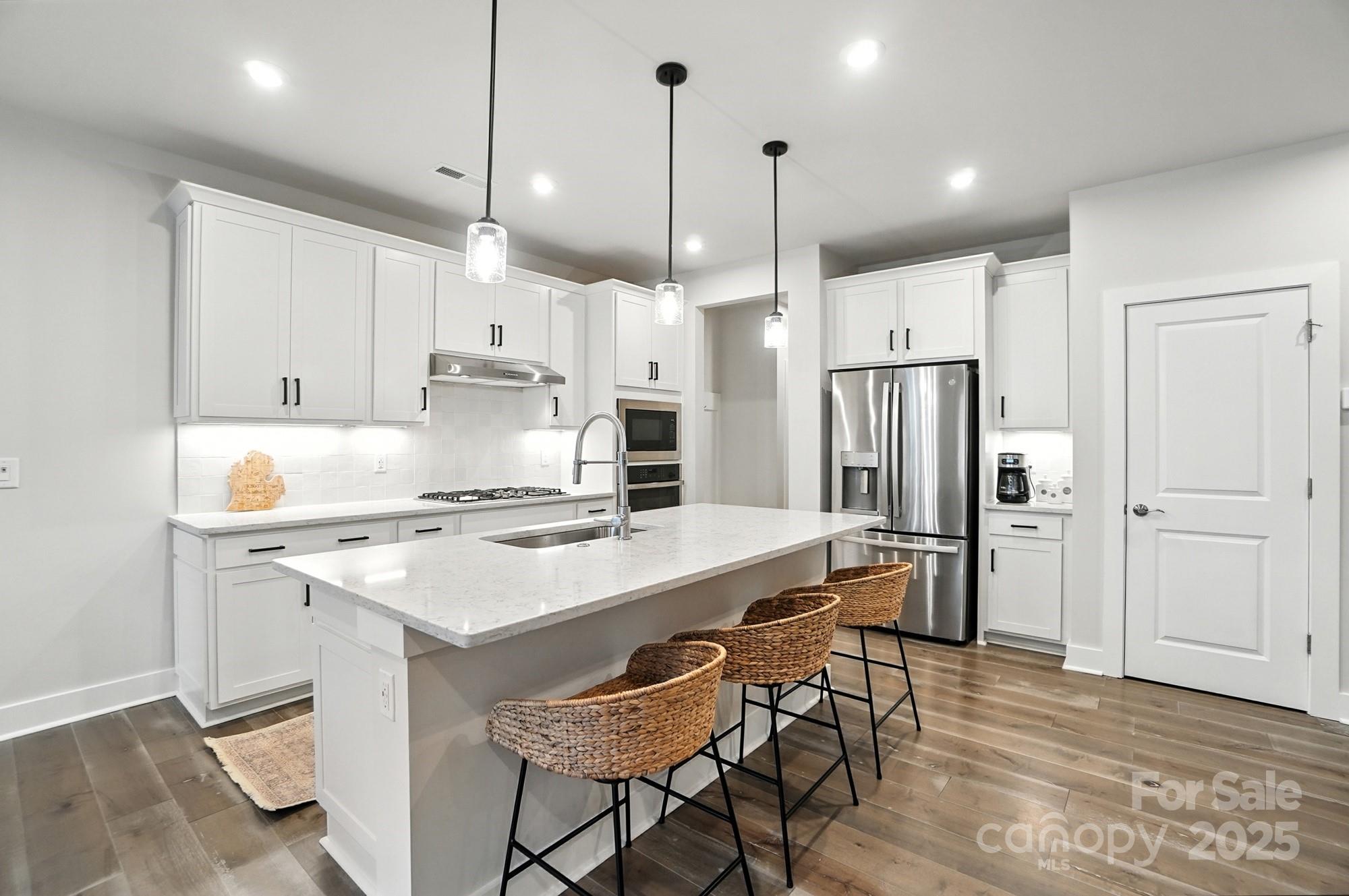 304 Ardmore Drive Property Photo 7