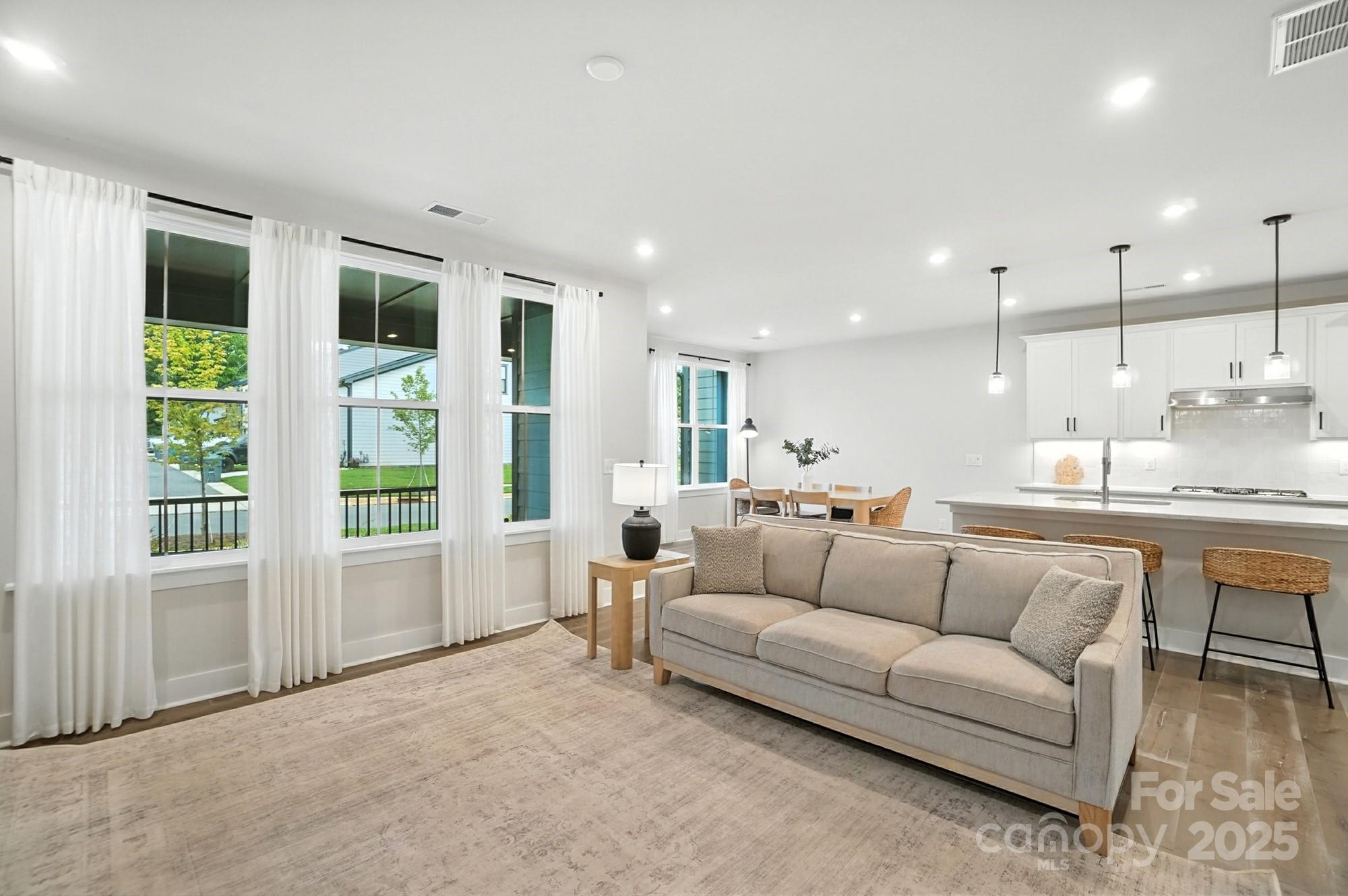 304 Ardmore Drive Property Photo 10