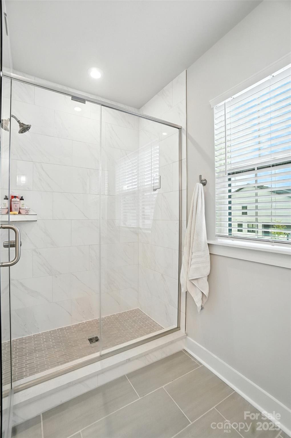 304 Ardmore Drive Property Photo 21