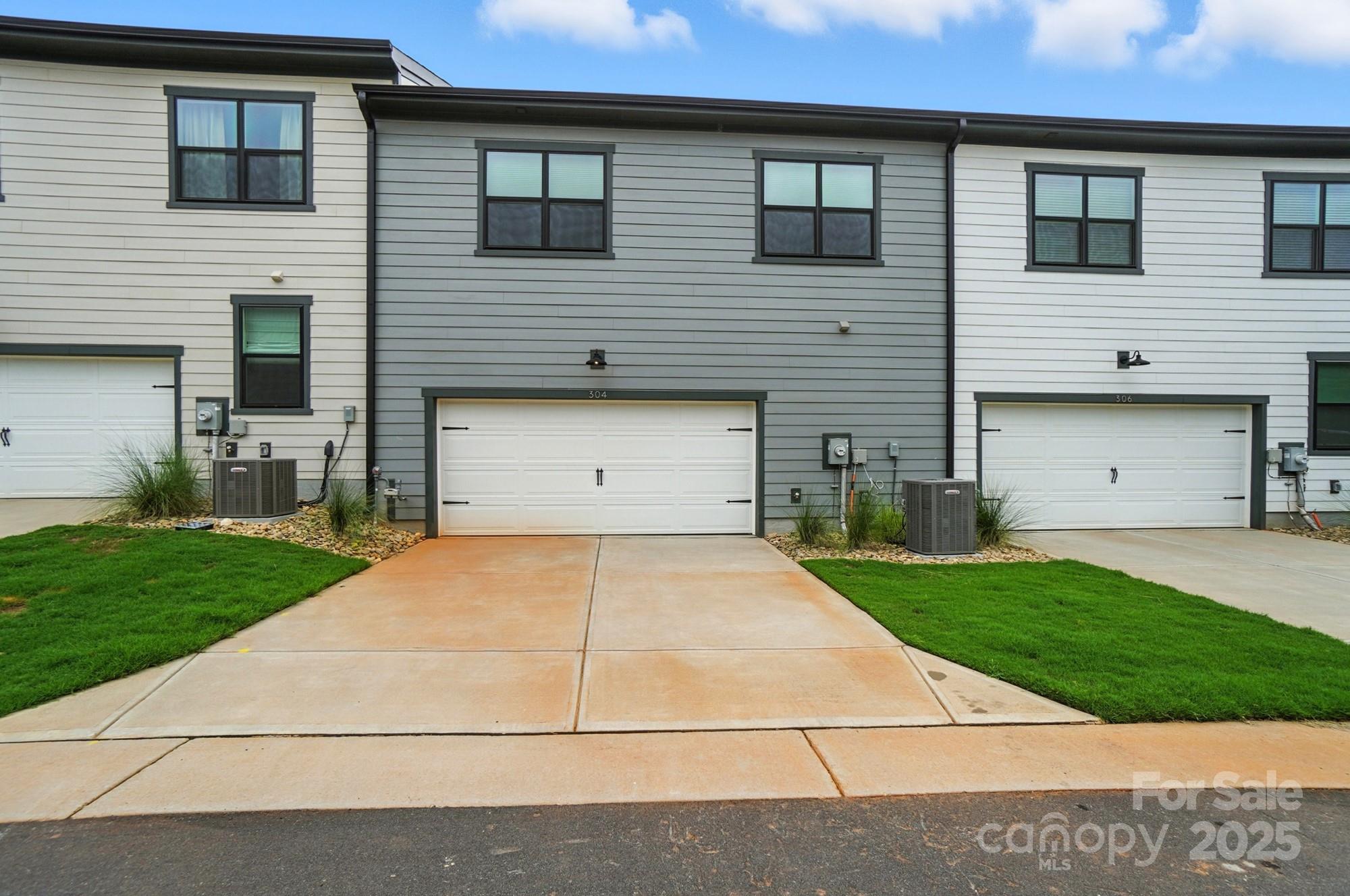 304 Ardmore Drive Property Photo 25