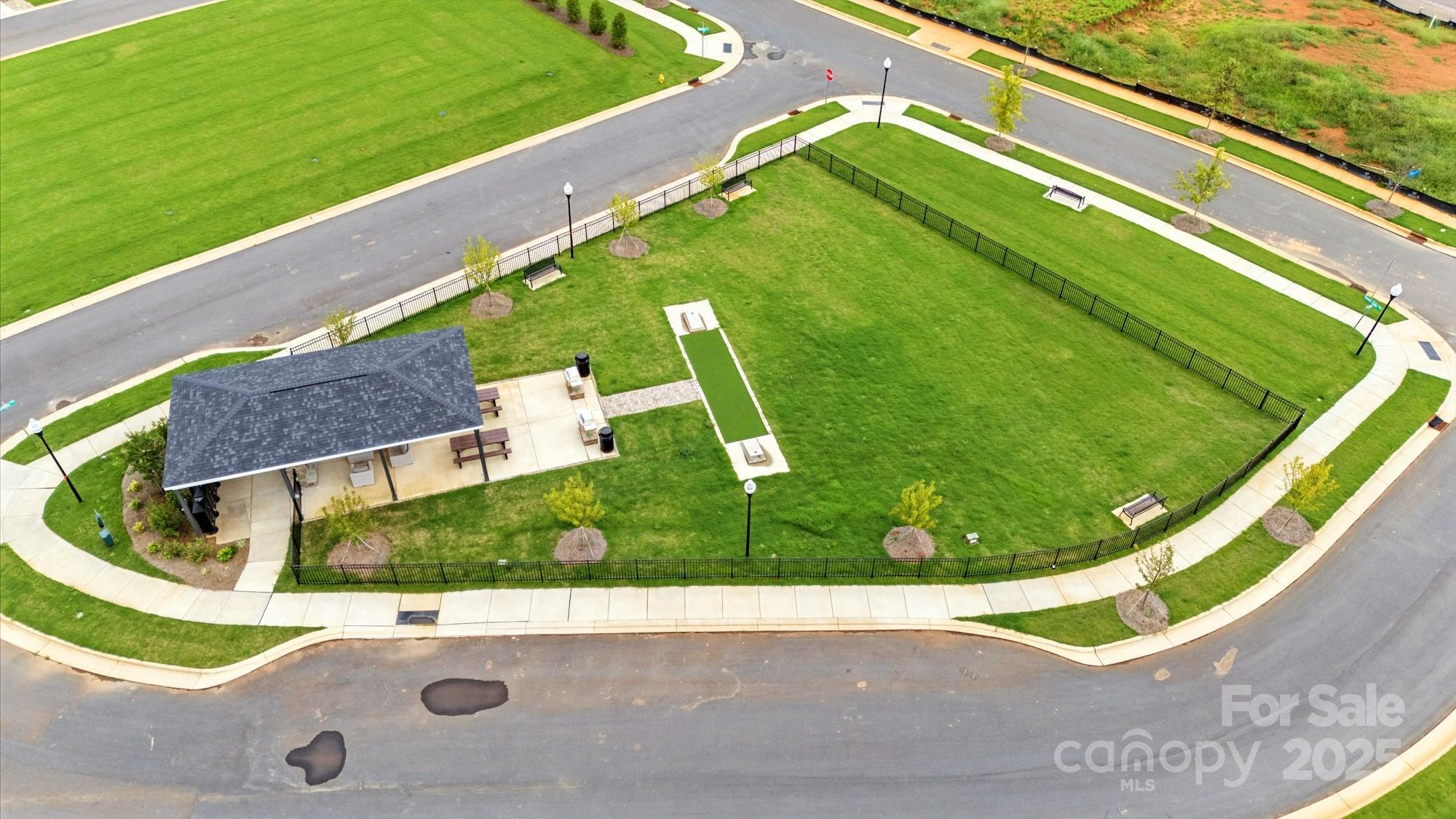 304 Ardmore Drive Property Photo 26