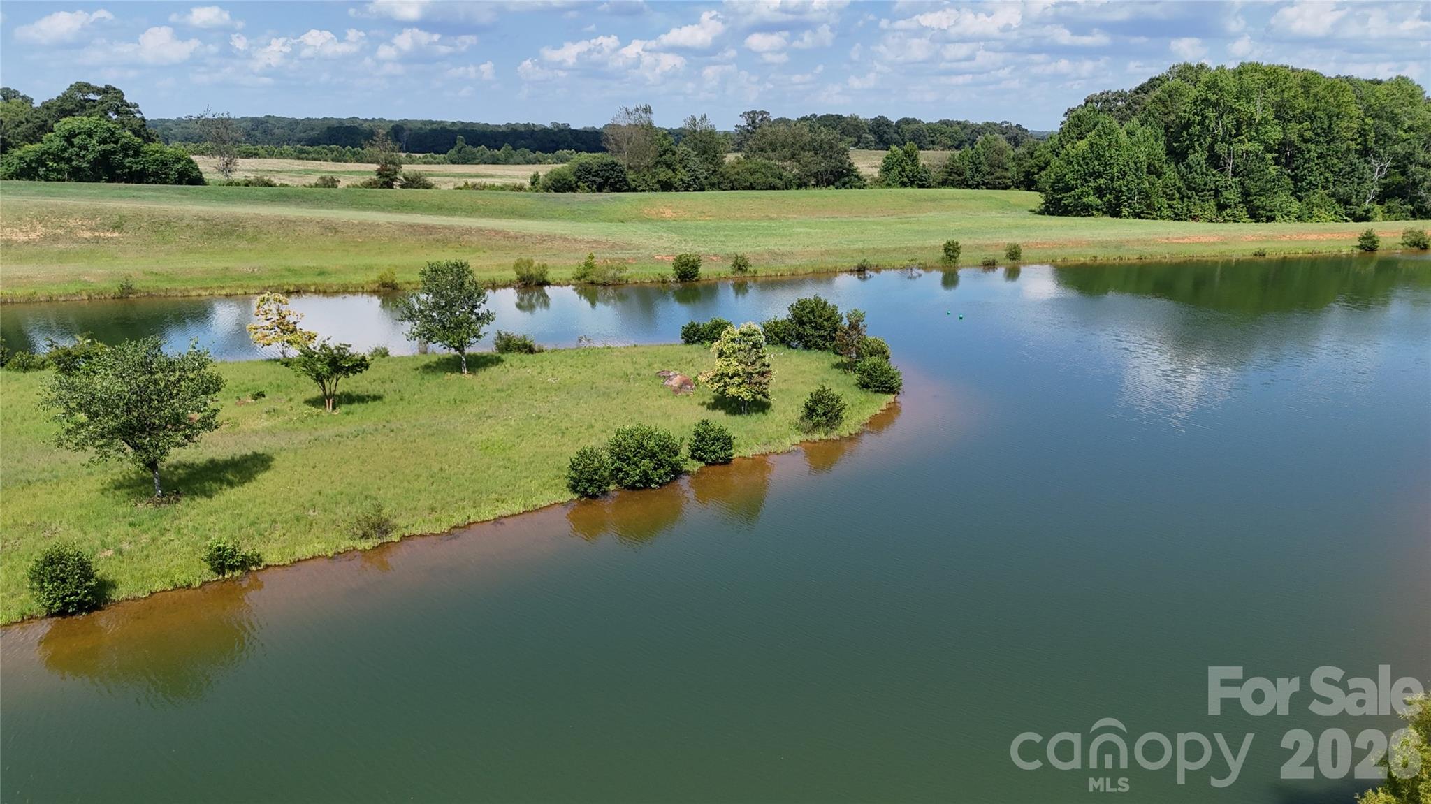 4604 Mirror Lake Drive Property Photo 13
