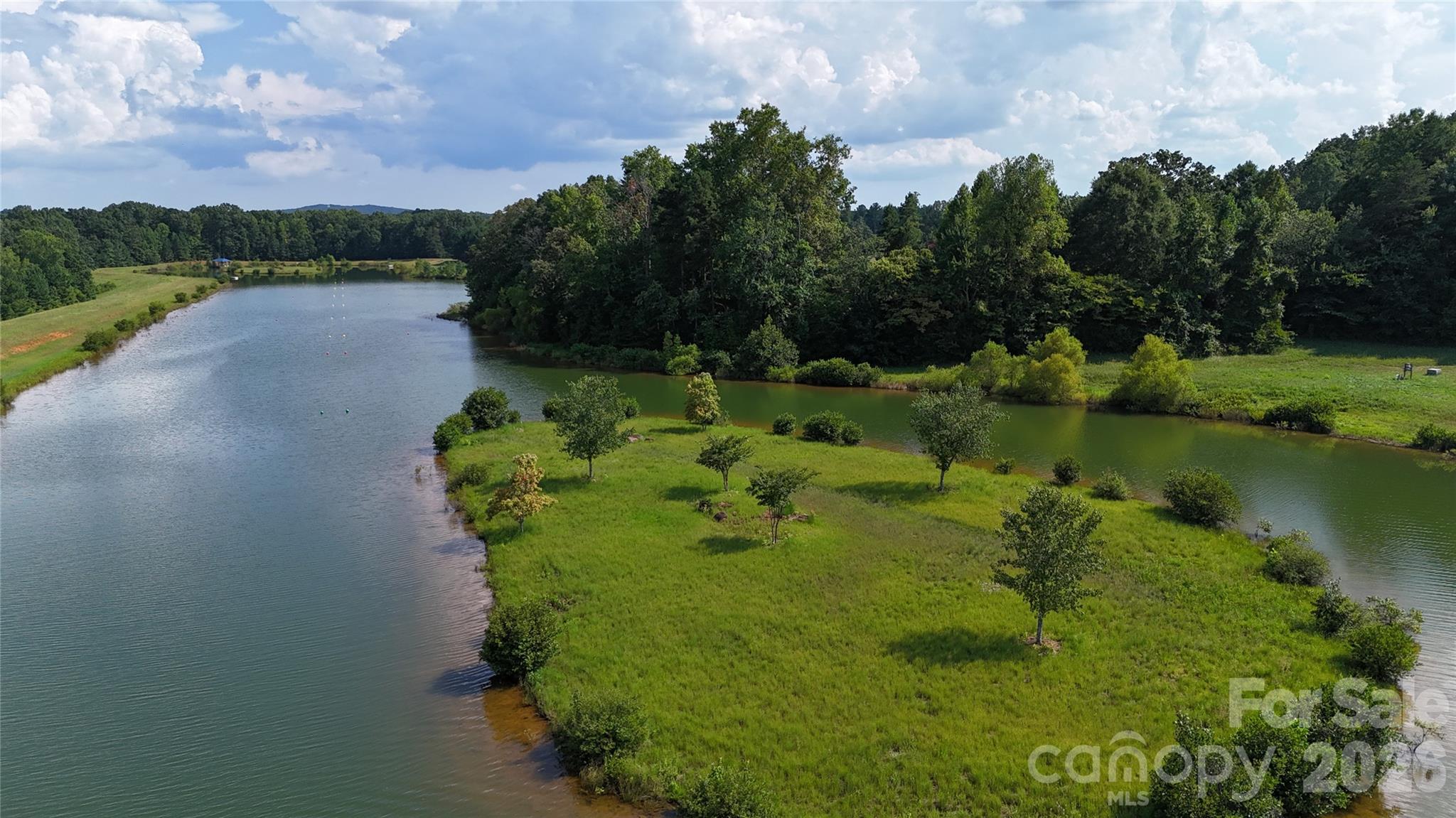4604 Mirror Lake Drive Property Photo 15