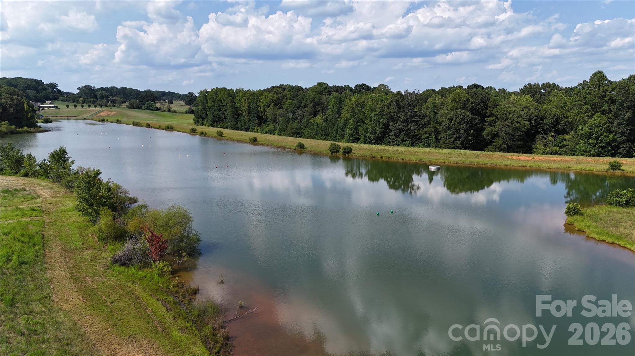 4488 Mirror Lake Drive Property Photo 10