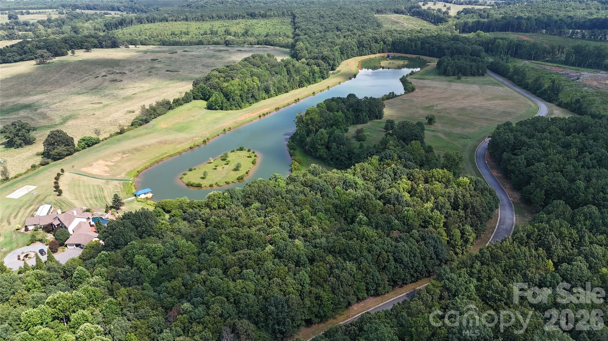 4488 Mirror Lake Drive Property Photo 16