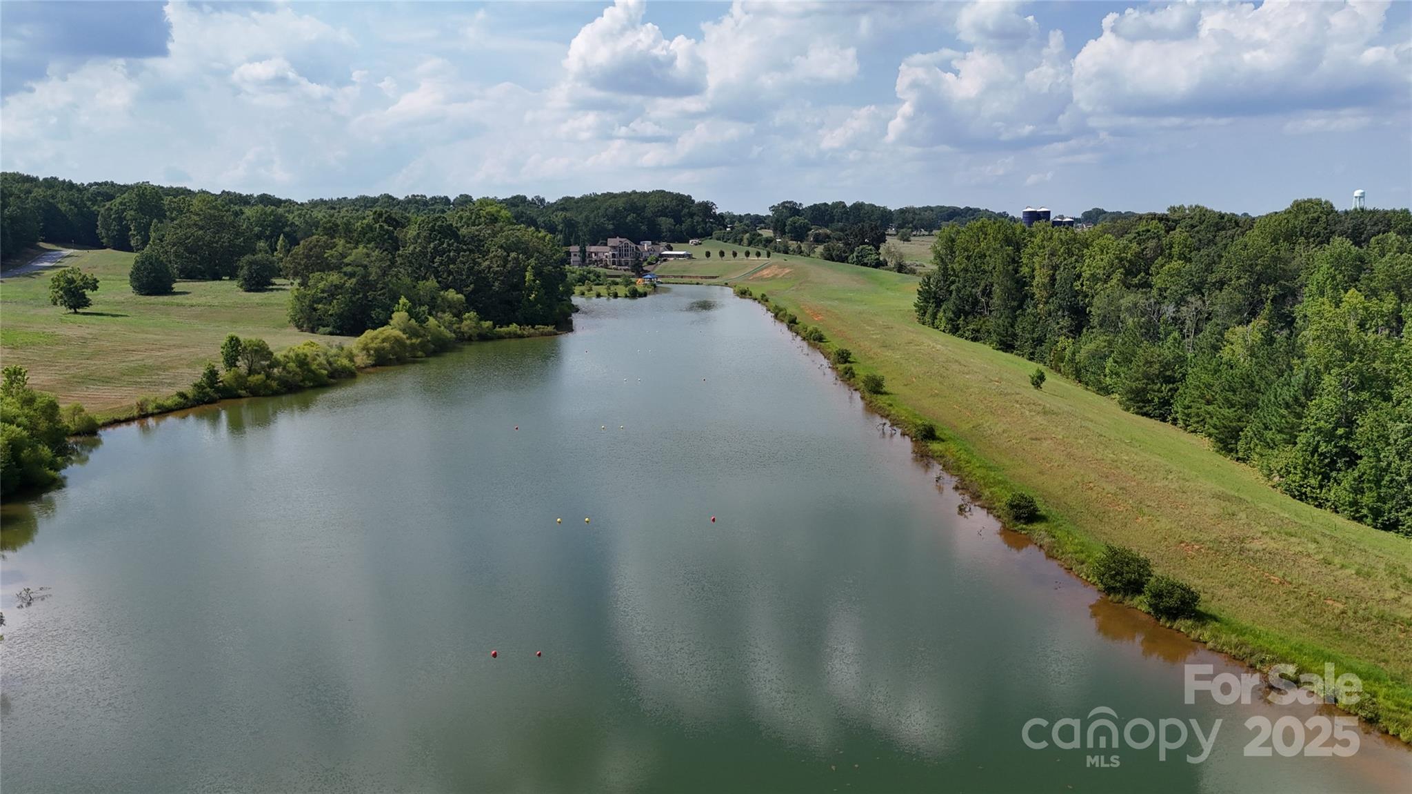 4488 Mirror Lake Drive Property Photo 19