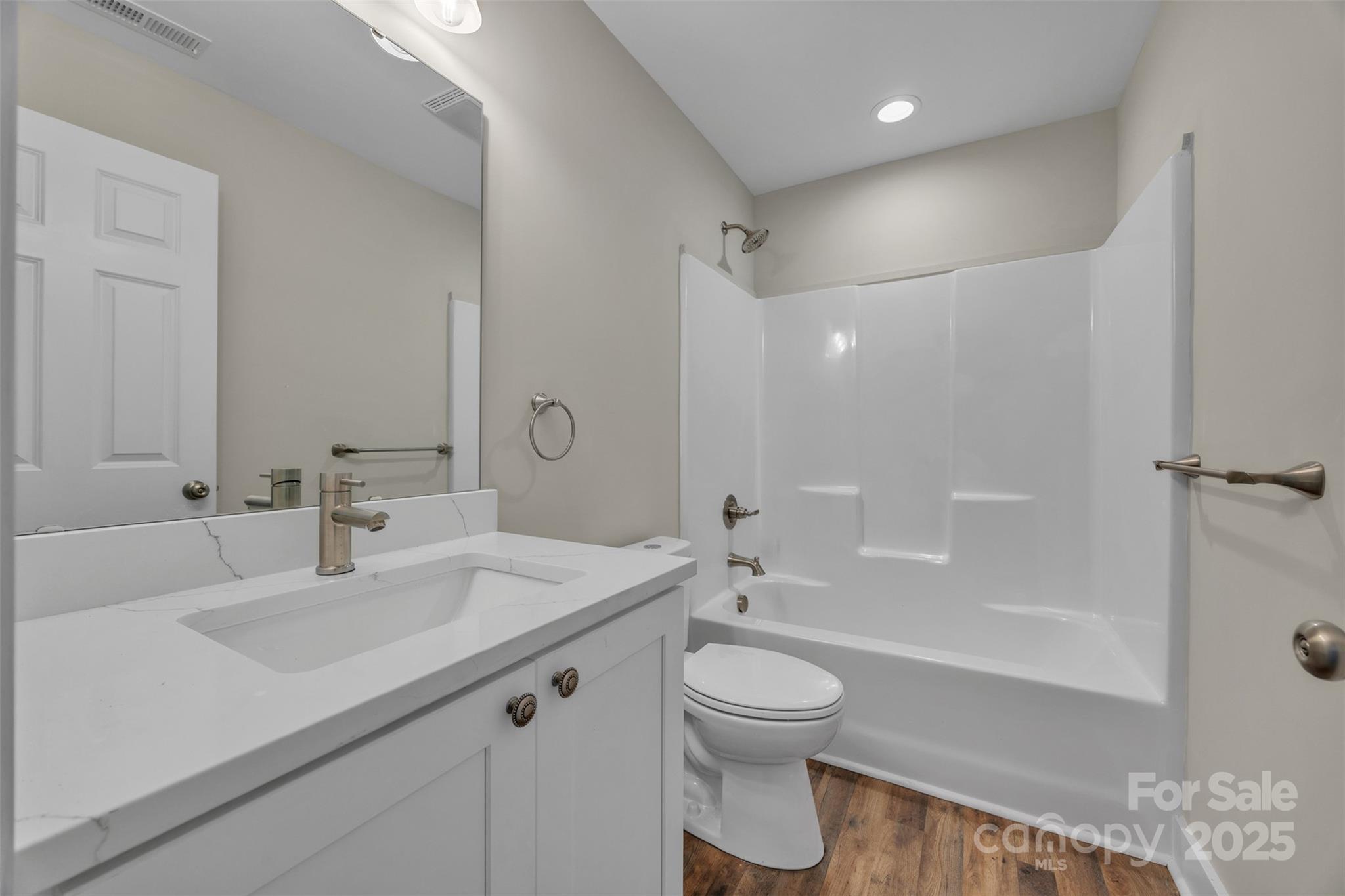 2349 Ellen Street 27 Property Photo 20