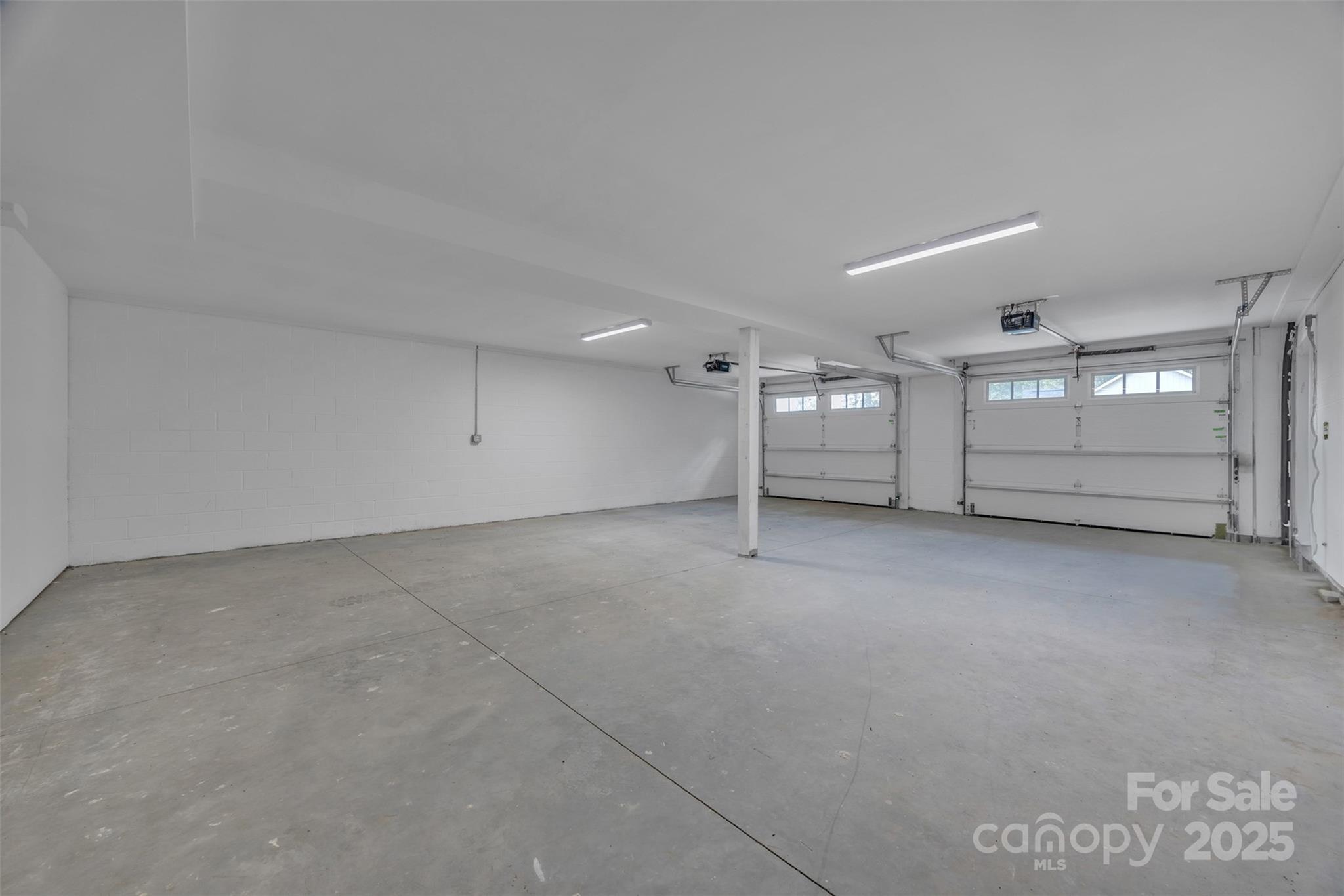 2349 Ellen Street 27 Property Photo 35