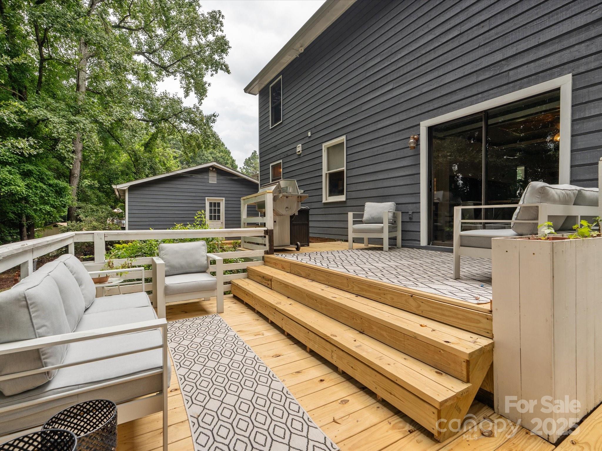 1624 Brook Drive Property Photo 33