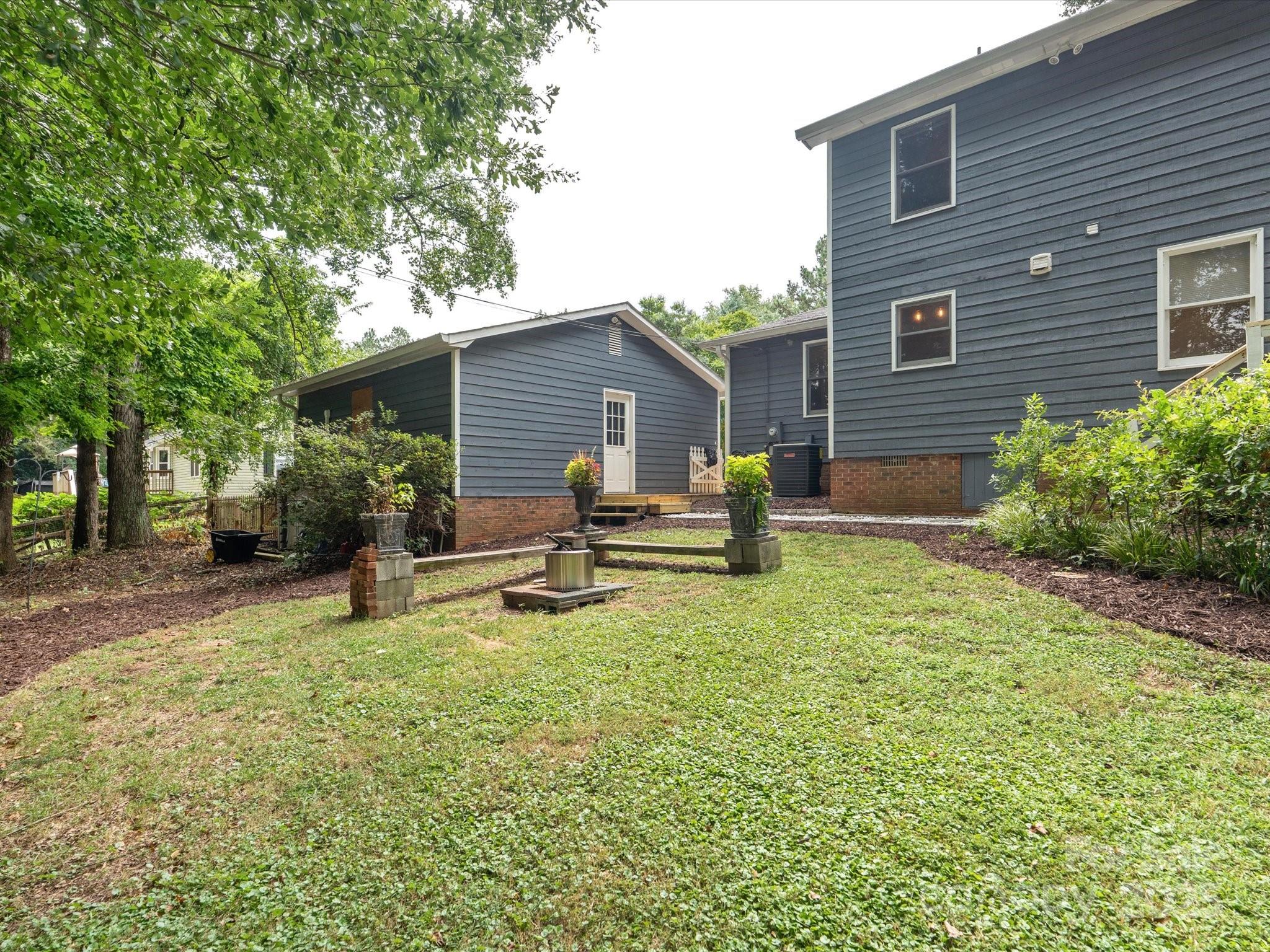 1624 Brook Drive Property Photo 36