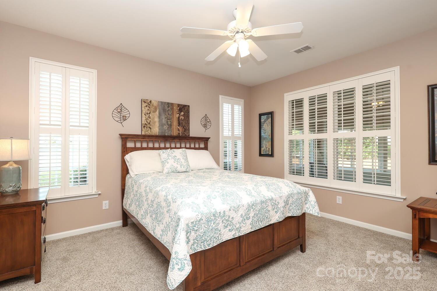 6250 Meadow Glen Lane Property Photo 12