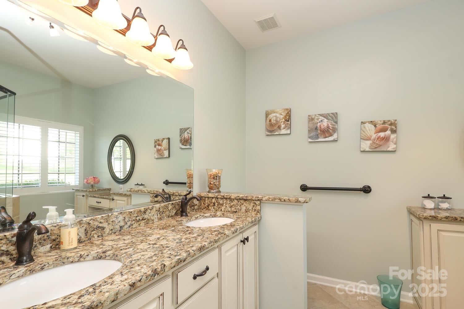 6250 Meadow Glen Lane Property Photo 16