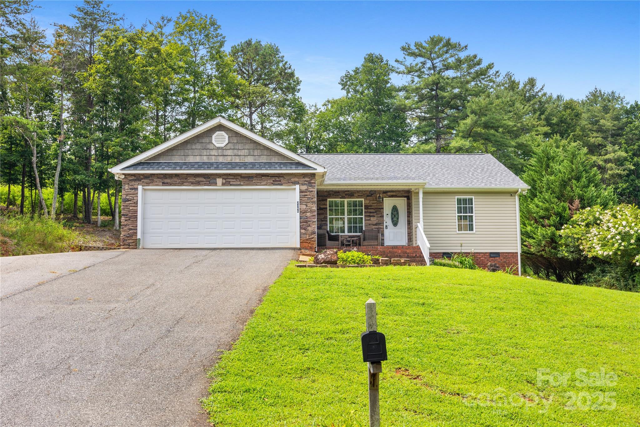 2066 Lake Acres Drive Property Photo 1