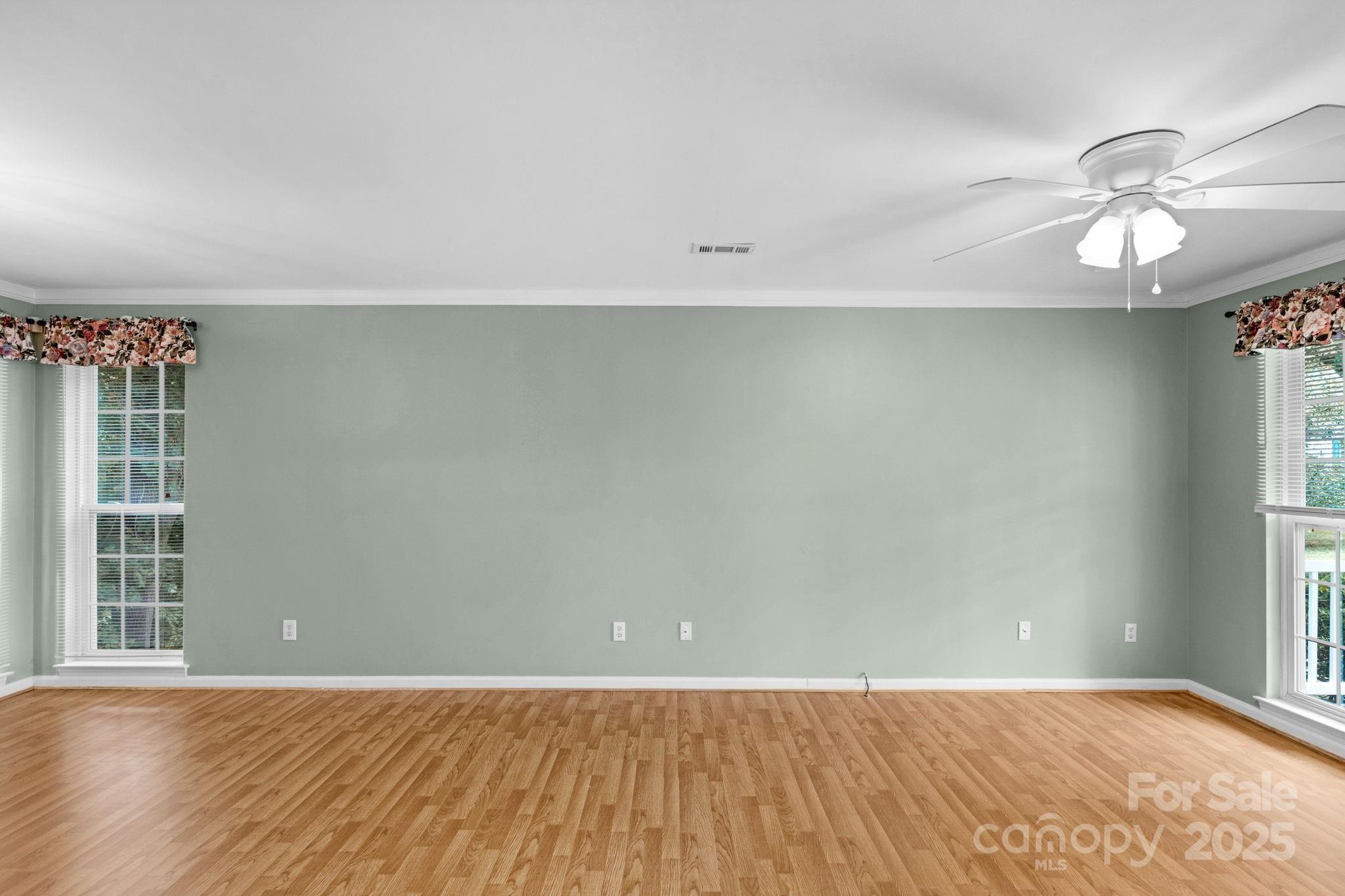 923 Buttermilk Lane Property Photo 8