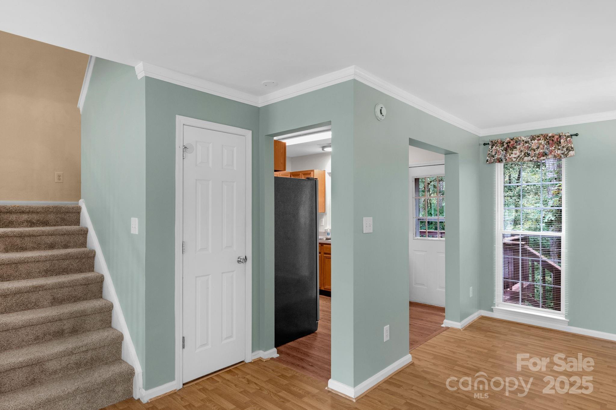 923 Buttermilk Lane Property Photo 12