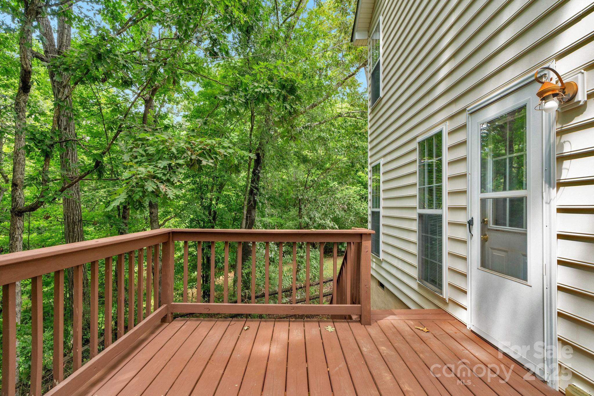 923 Buttermilk Lane Property Photo 40