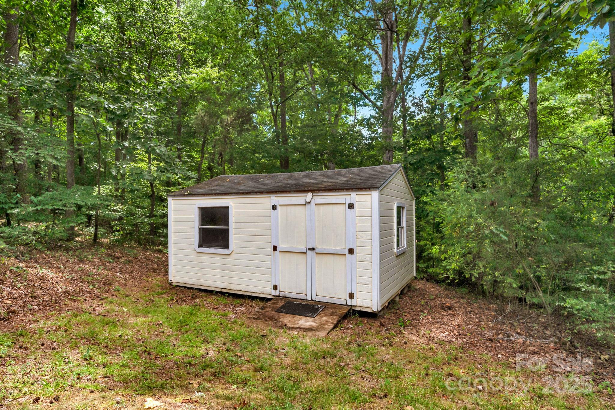 923 Buttermilk Lane Property Photo 46
