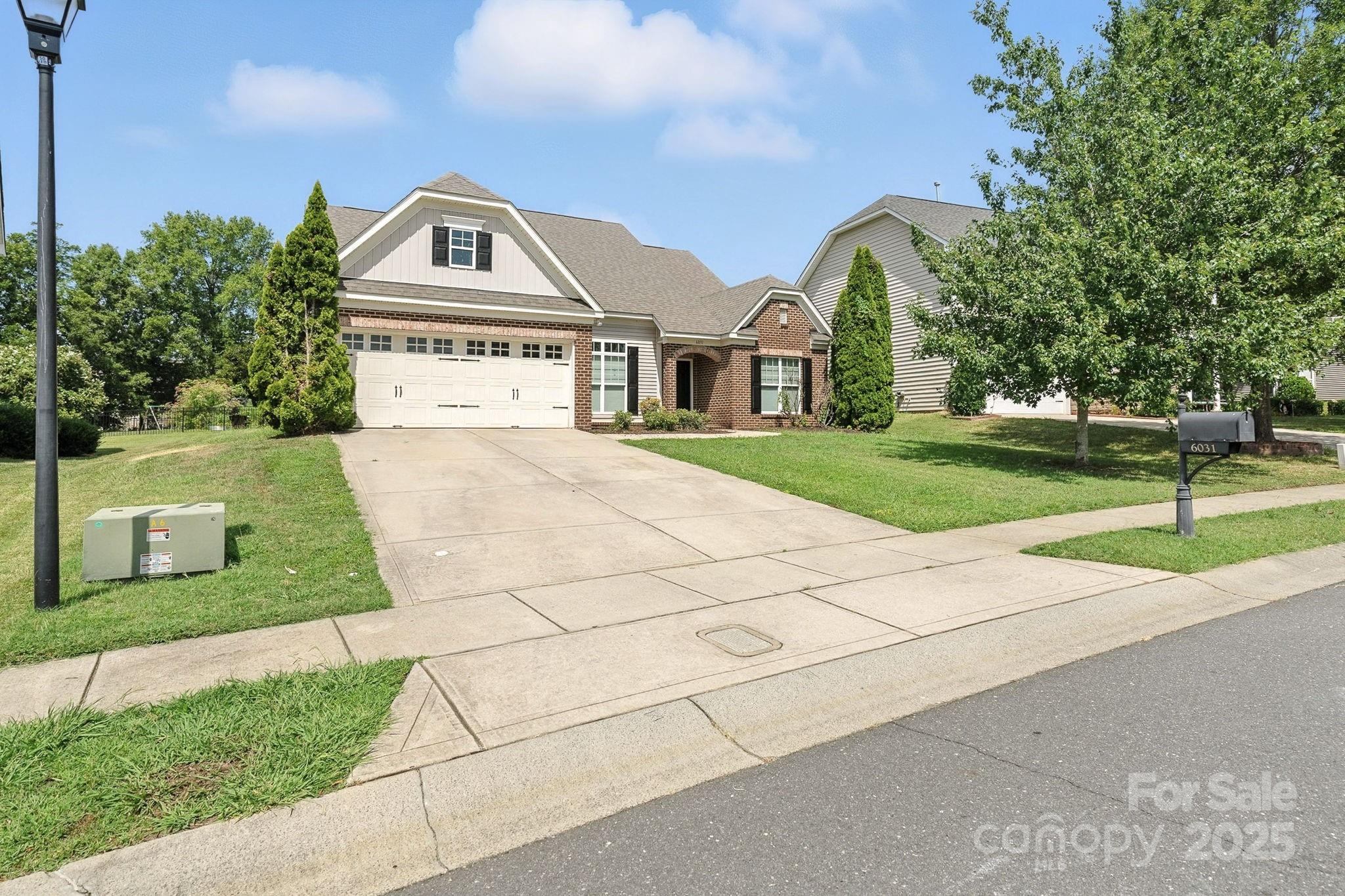 6031 Castlecove Road Property Photo 1