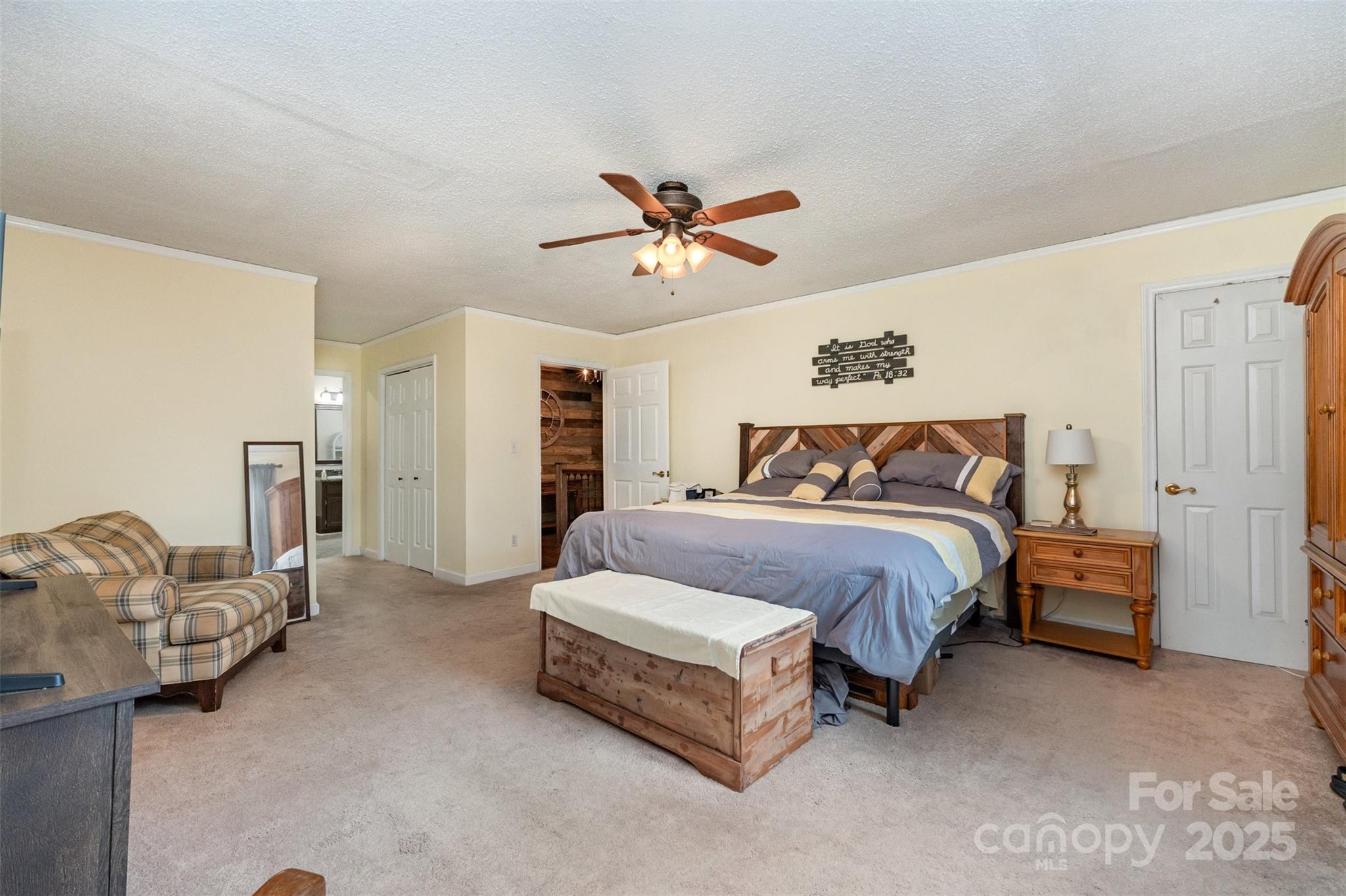 715 Hester Drive Property Photo 15
