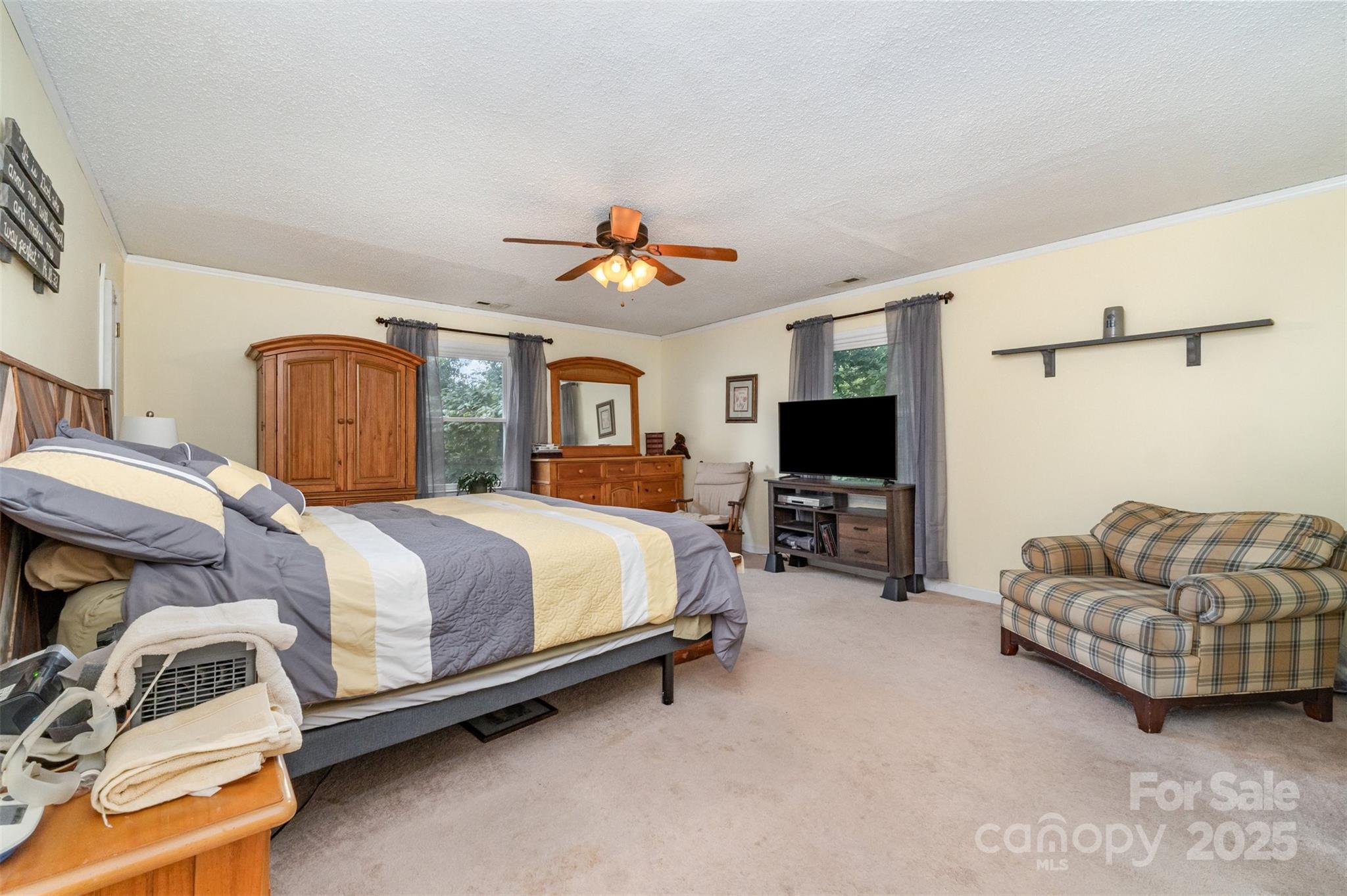 715 Hester Drive Property Photo 16