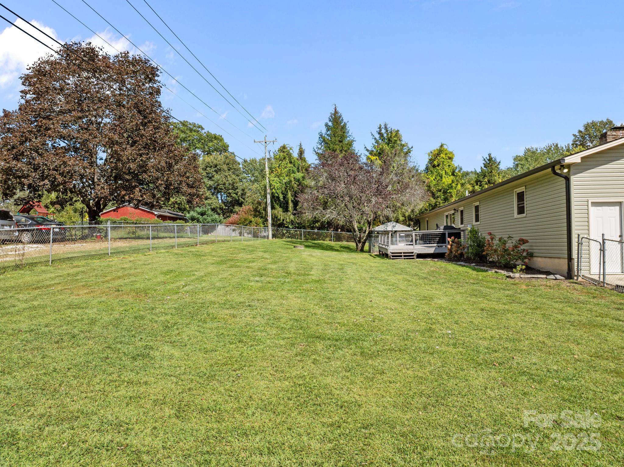 145 Allenwood Circle Property Photo 5