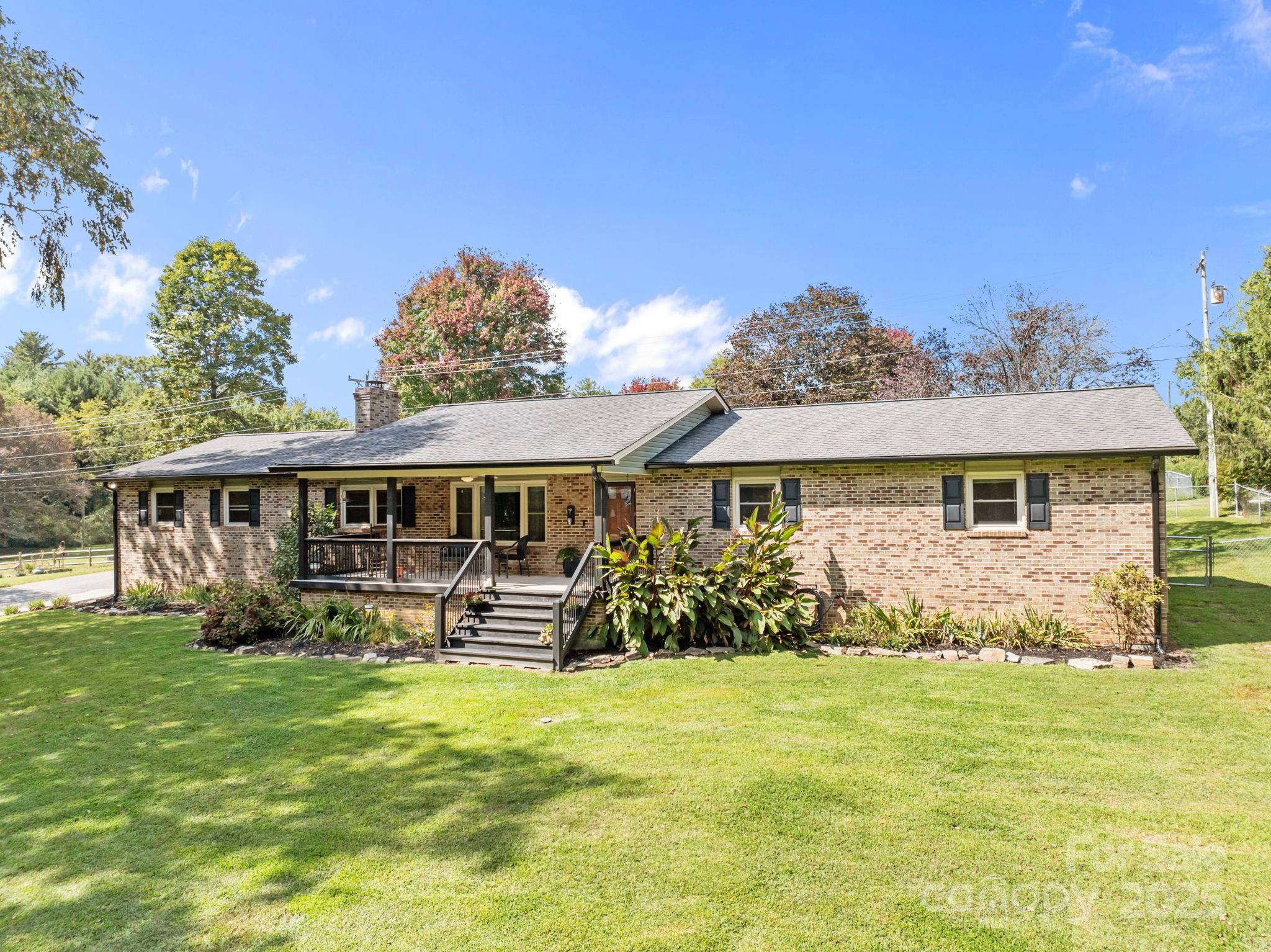 145 Allenwood Circle Property Photo 9