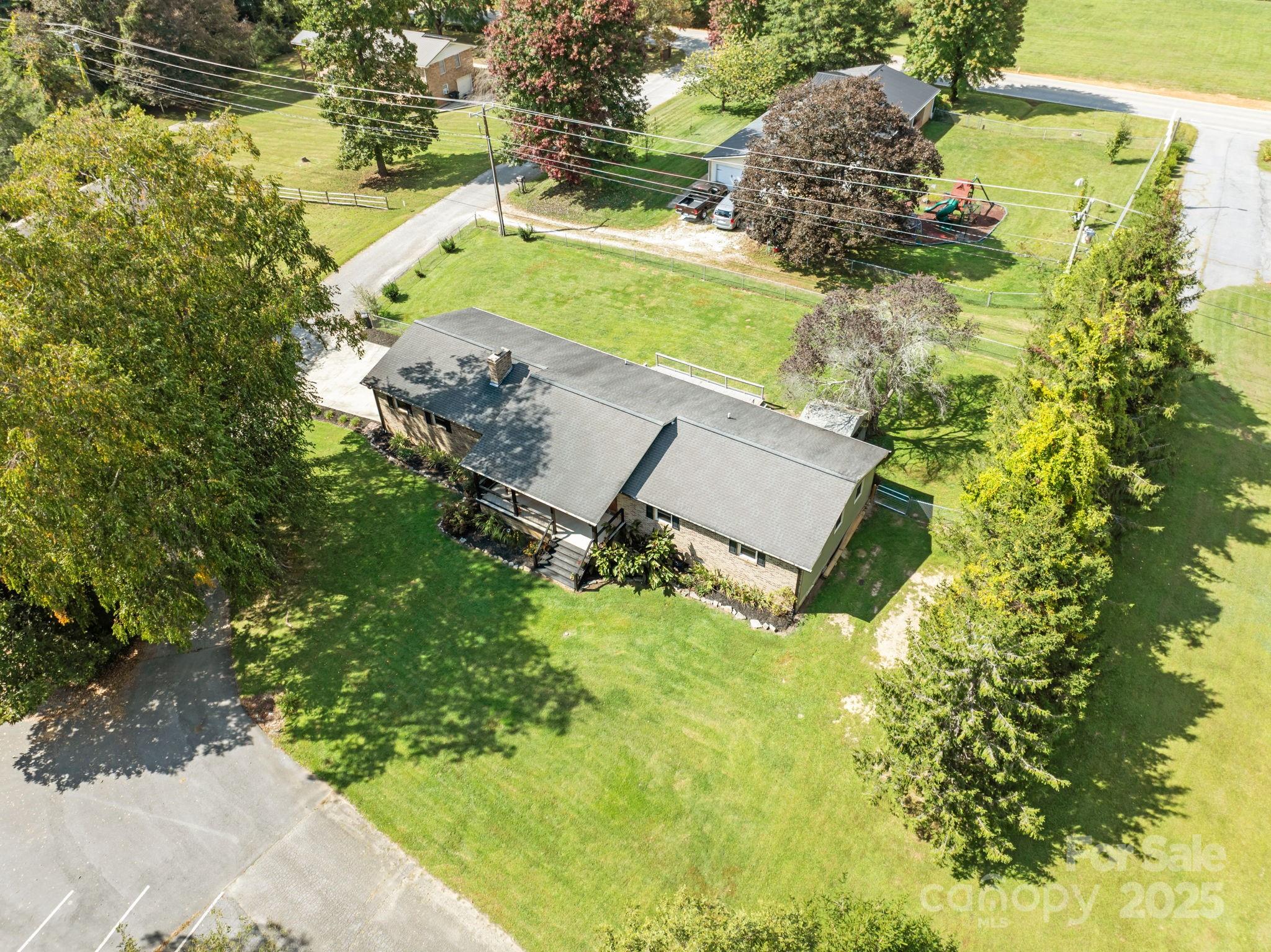 145 Allenwood Circle Property Photo 21