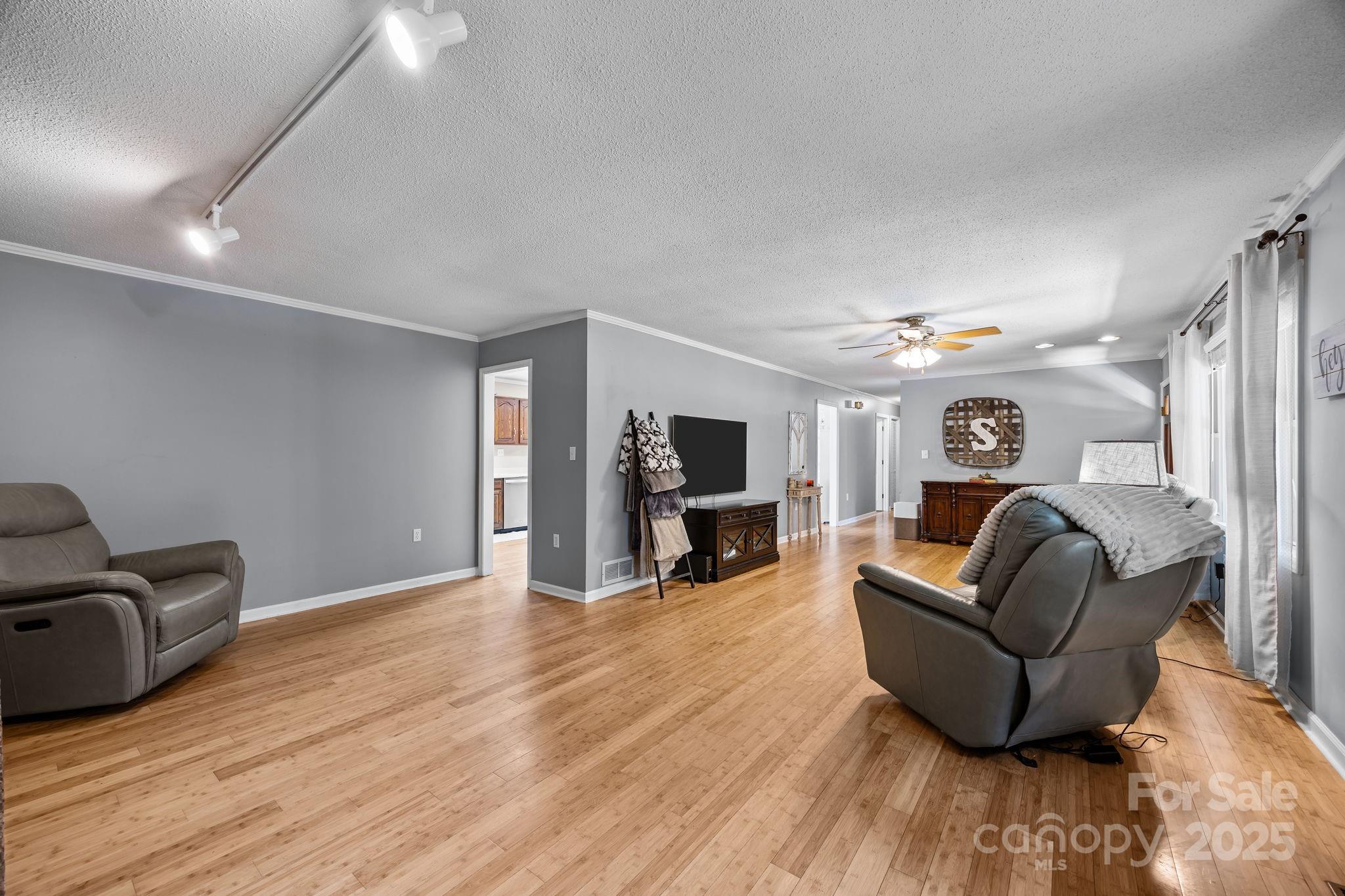 145 Allenwood Circle Property Photo 28