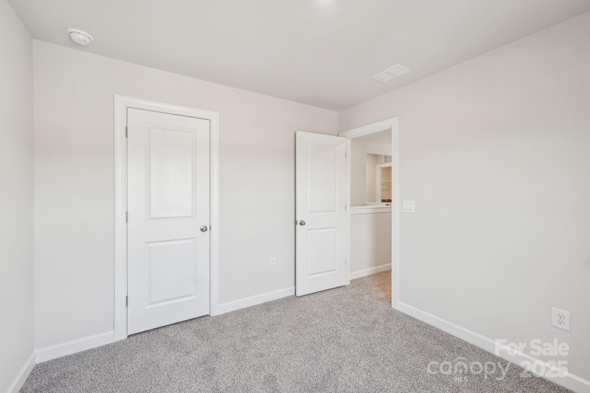 301 Alden Court Property Photo 8