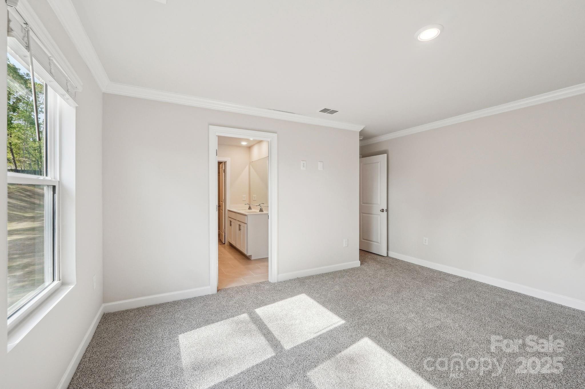 301 Alden Court Property Photo 13
