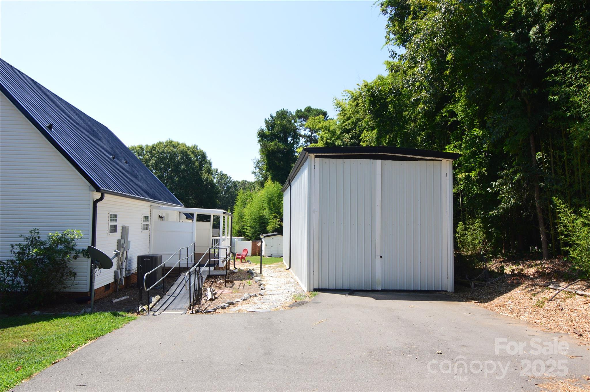 618 Camp Rotary Road Property Photo 4