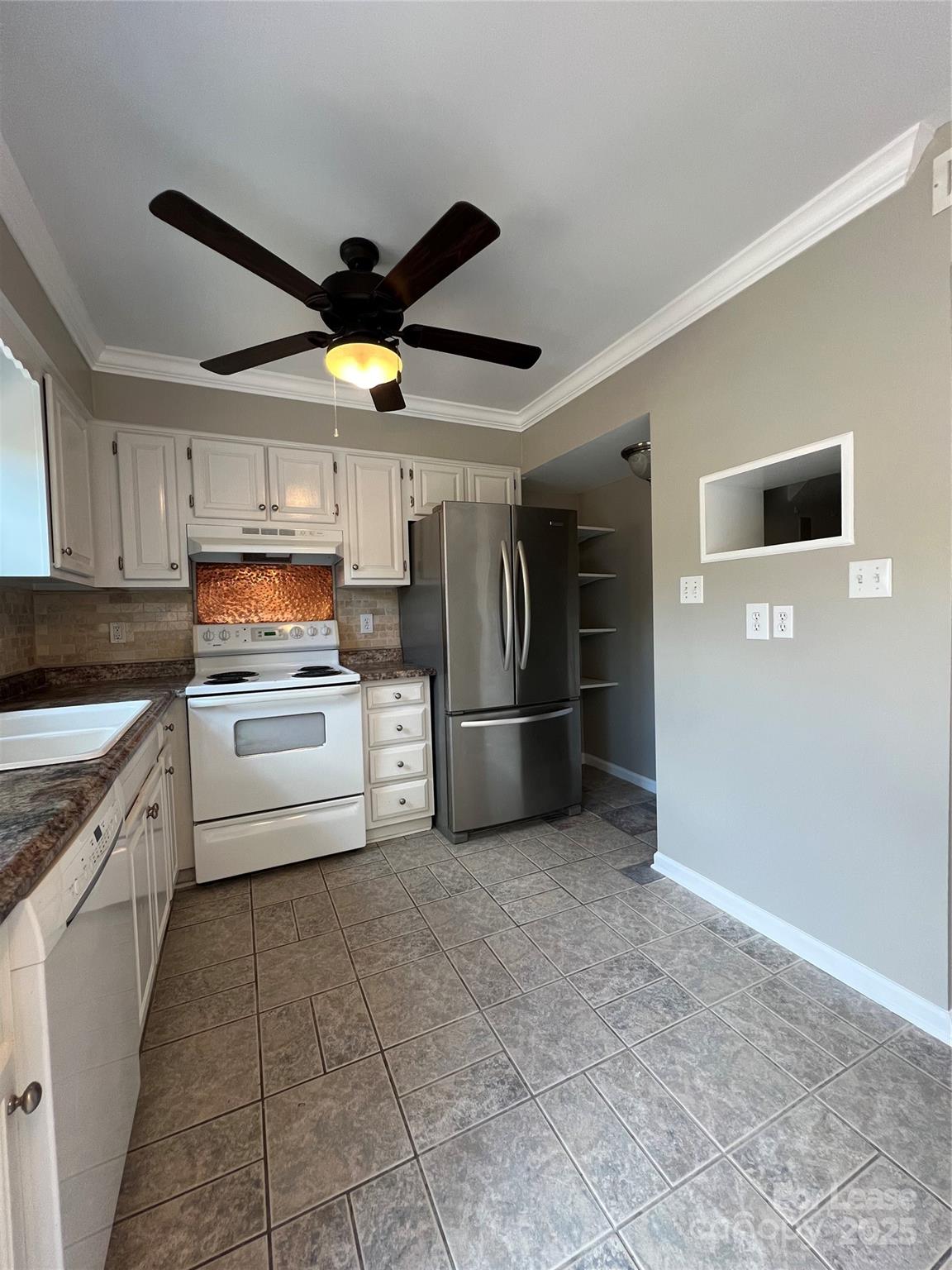 1424 River Drive Property Photo 8