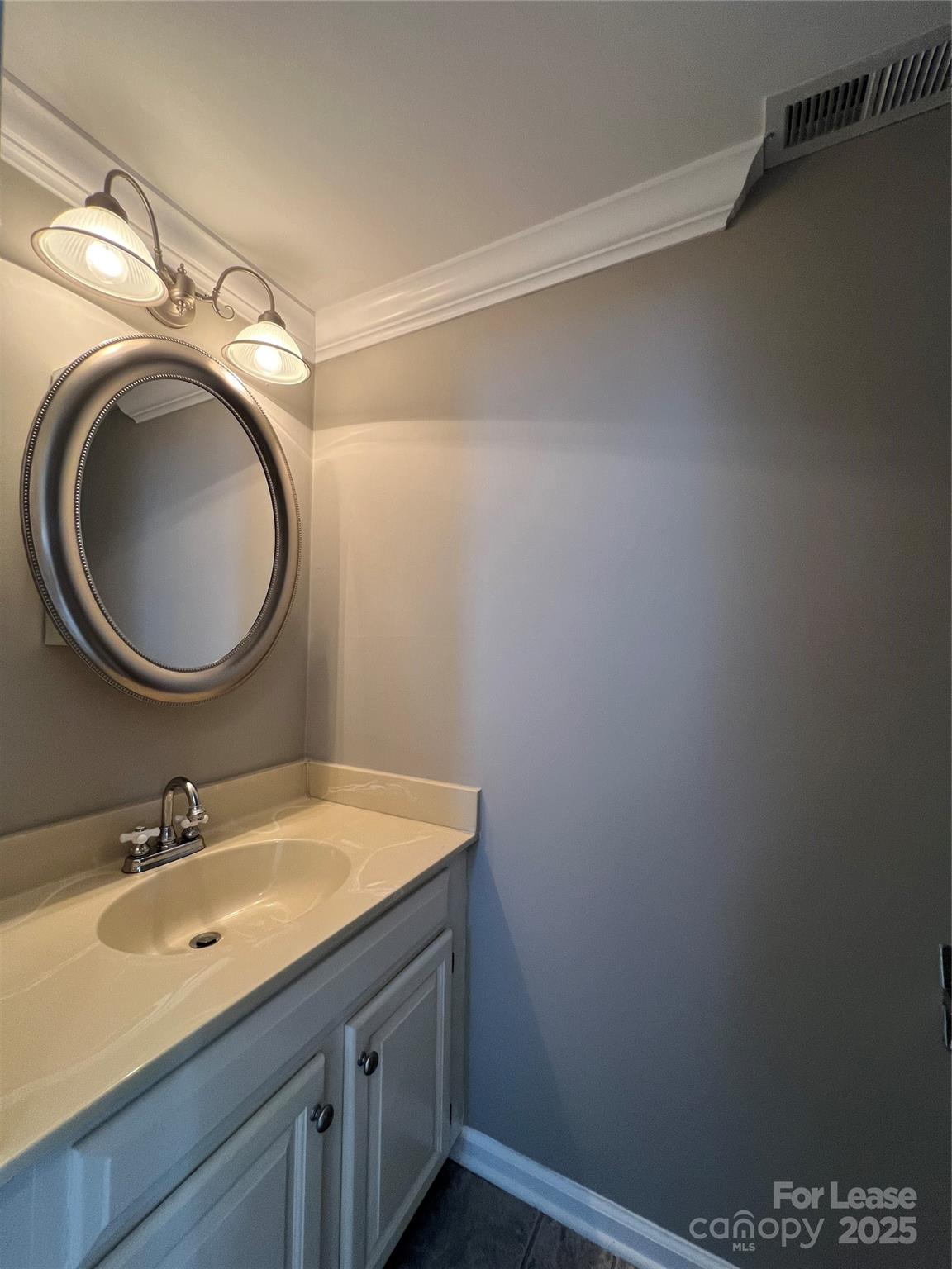1424 River Drive Property Photo 9