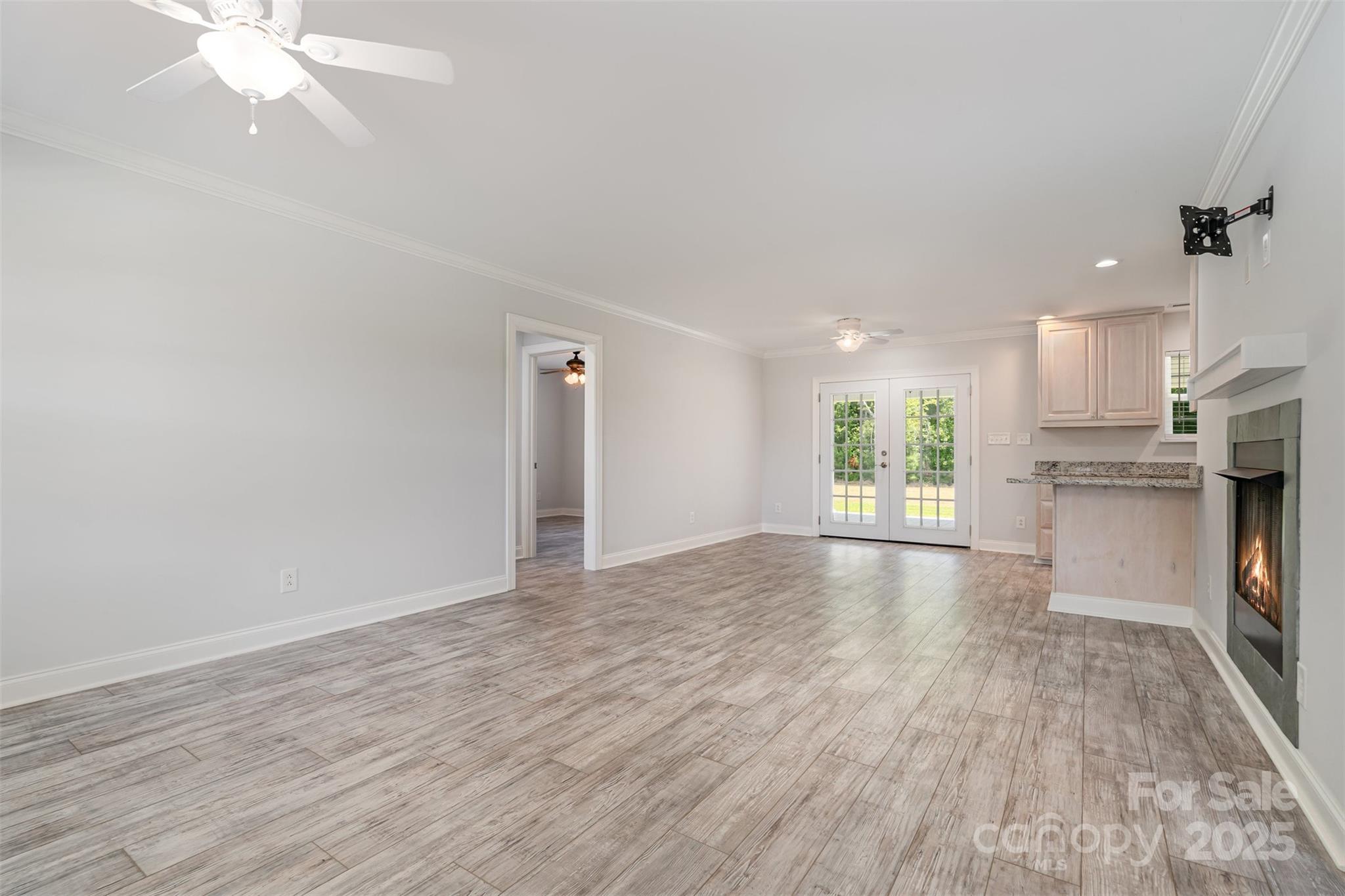 3601 Old Camden Highway Property Photo 5