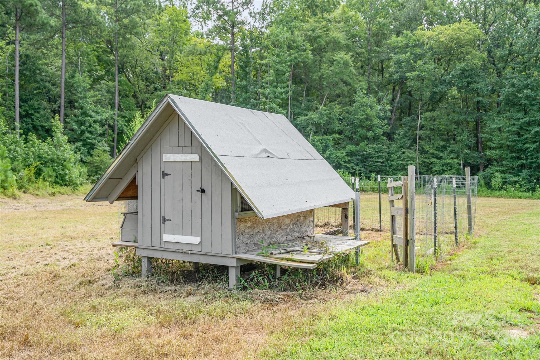 3601 Old Camden Highway Property Photo 28