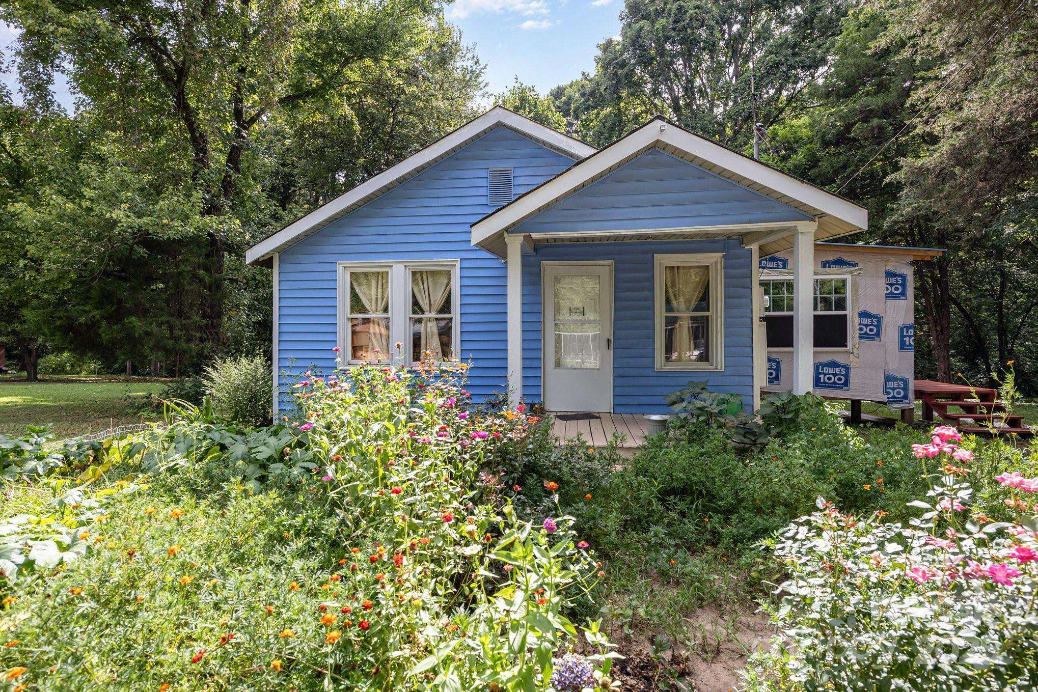 1110 Wall Street Property Photo 1