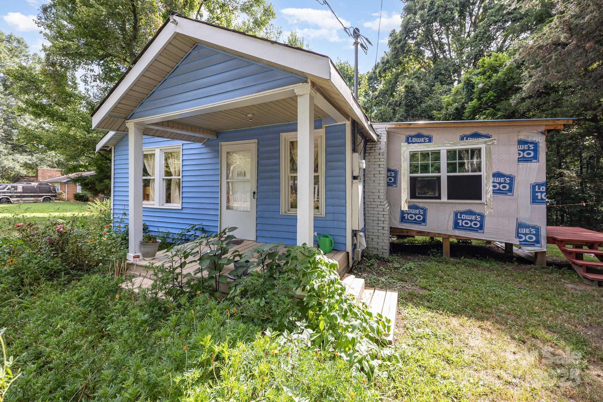 1110 Wall Street Property Photo 2