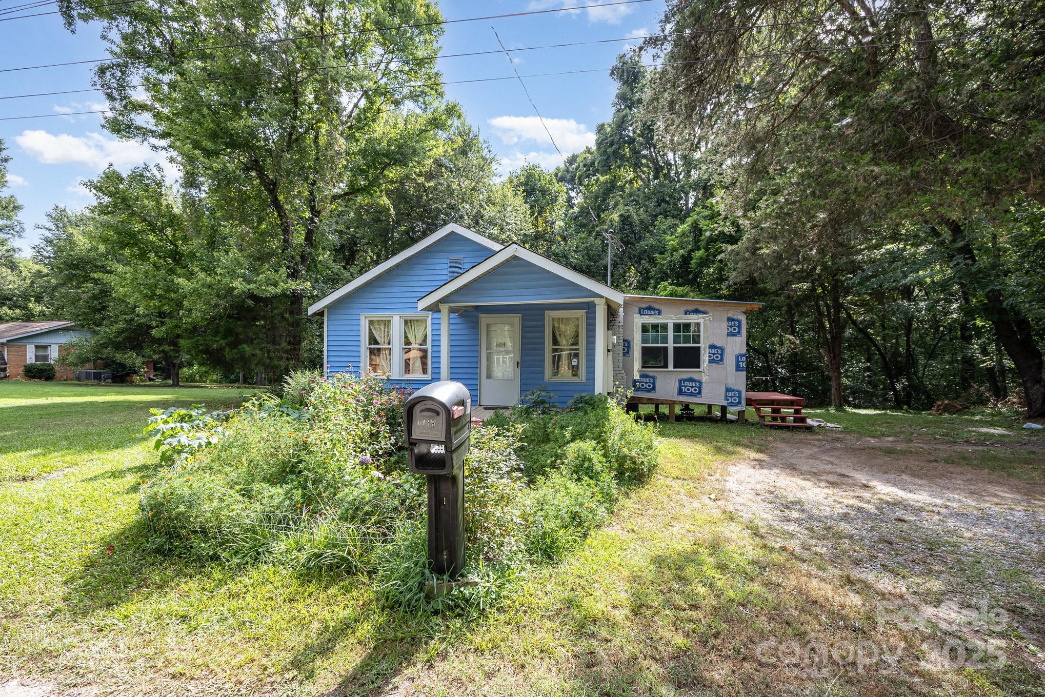 1110 Wall Street Property Photo 3