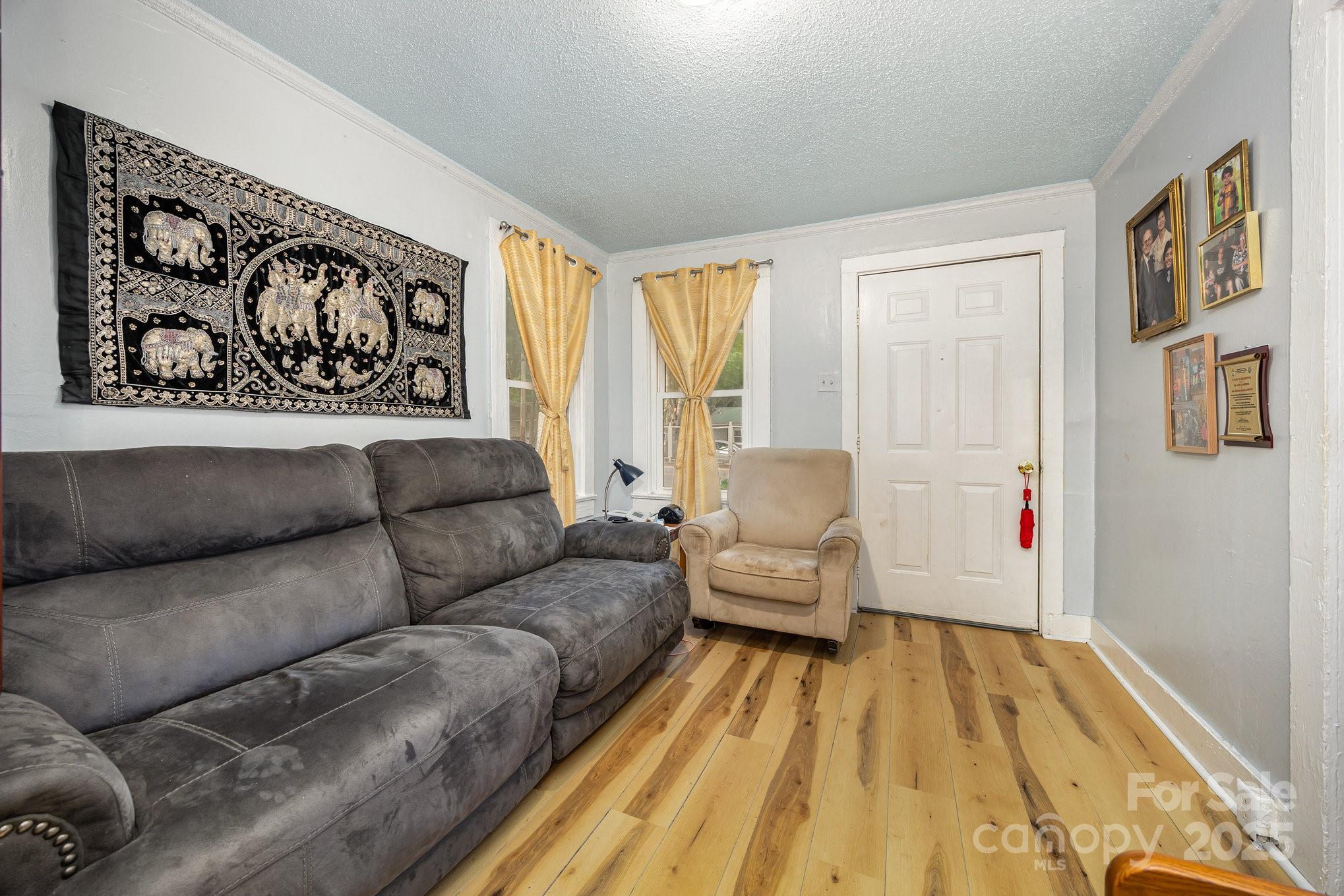 1110 Wall Street Property Photo 8