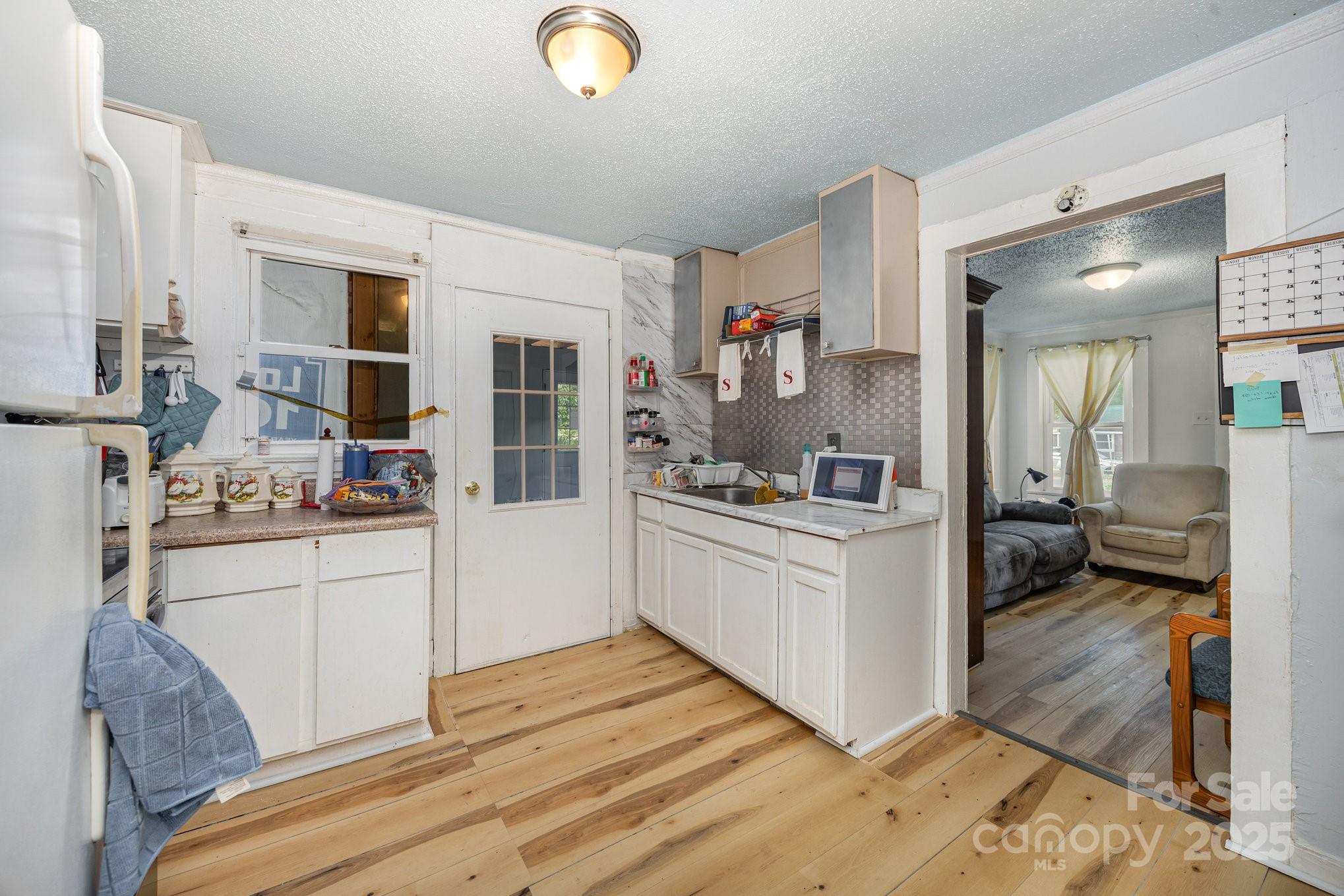 1110 Wall Street Property Photo 12